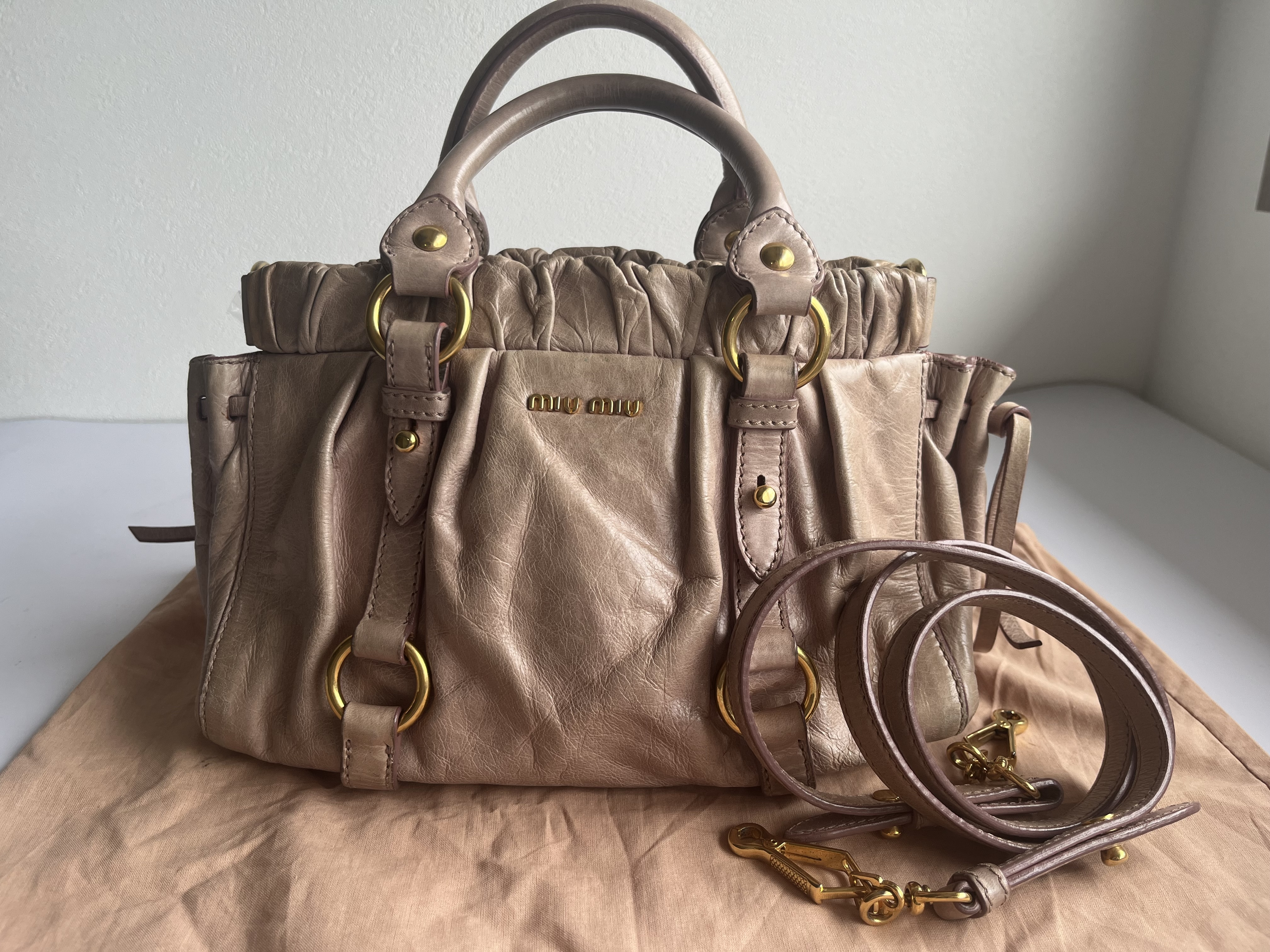 Vitello Luxe Pink Beige 2-way Handbag with Shoulder Strap (Shoulder Bag)
