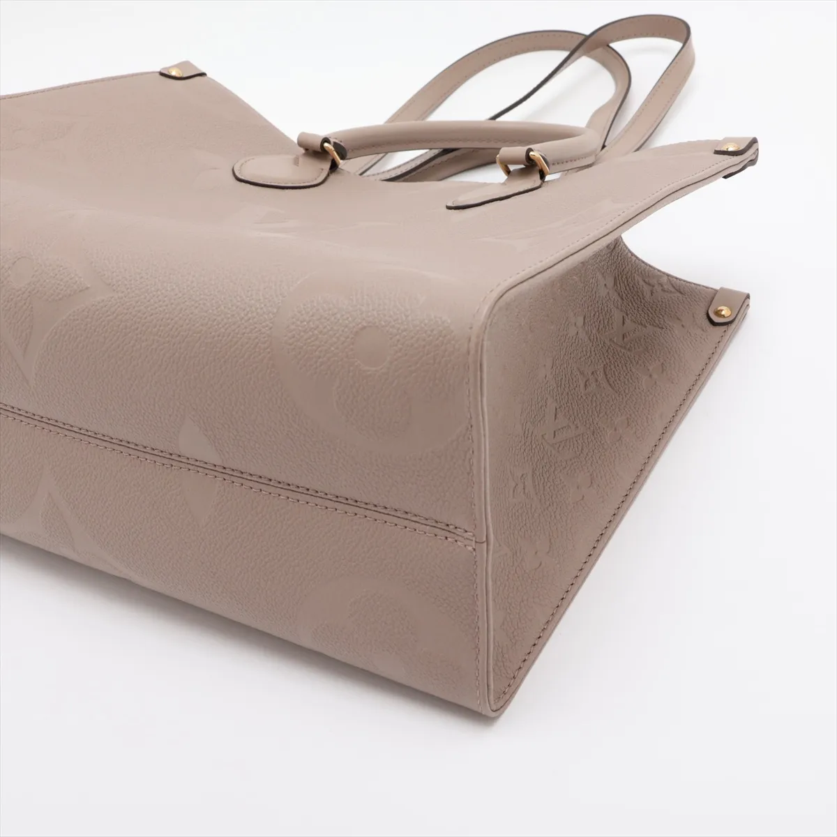 Monogram Empreinte OnTheGo MM M45607 Beige (RFID detected) — view 3
