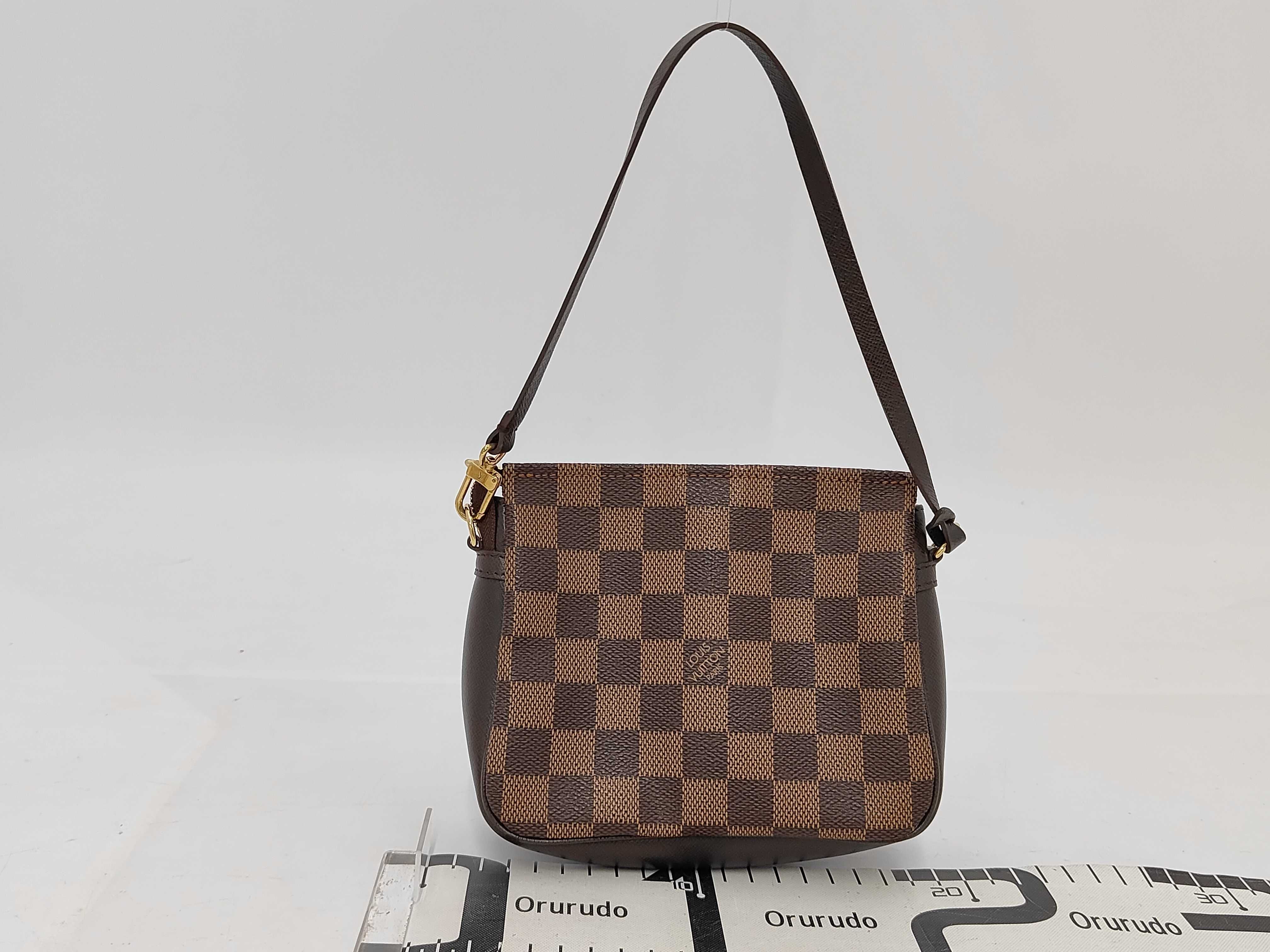Damier Louis Vuitton Trousse Makeup Pouch Damier N51982 Pouch — view 2