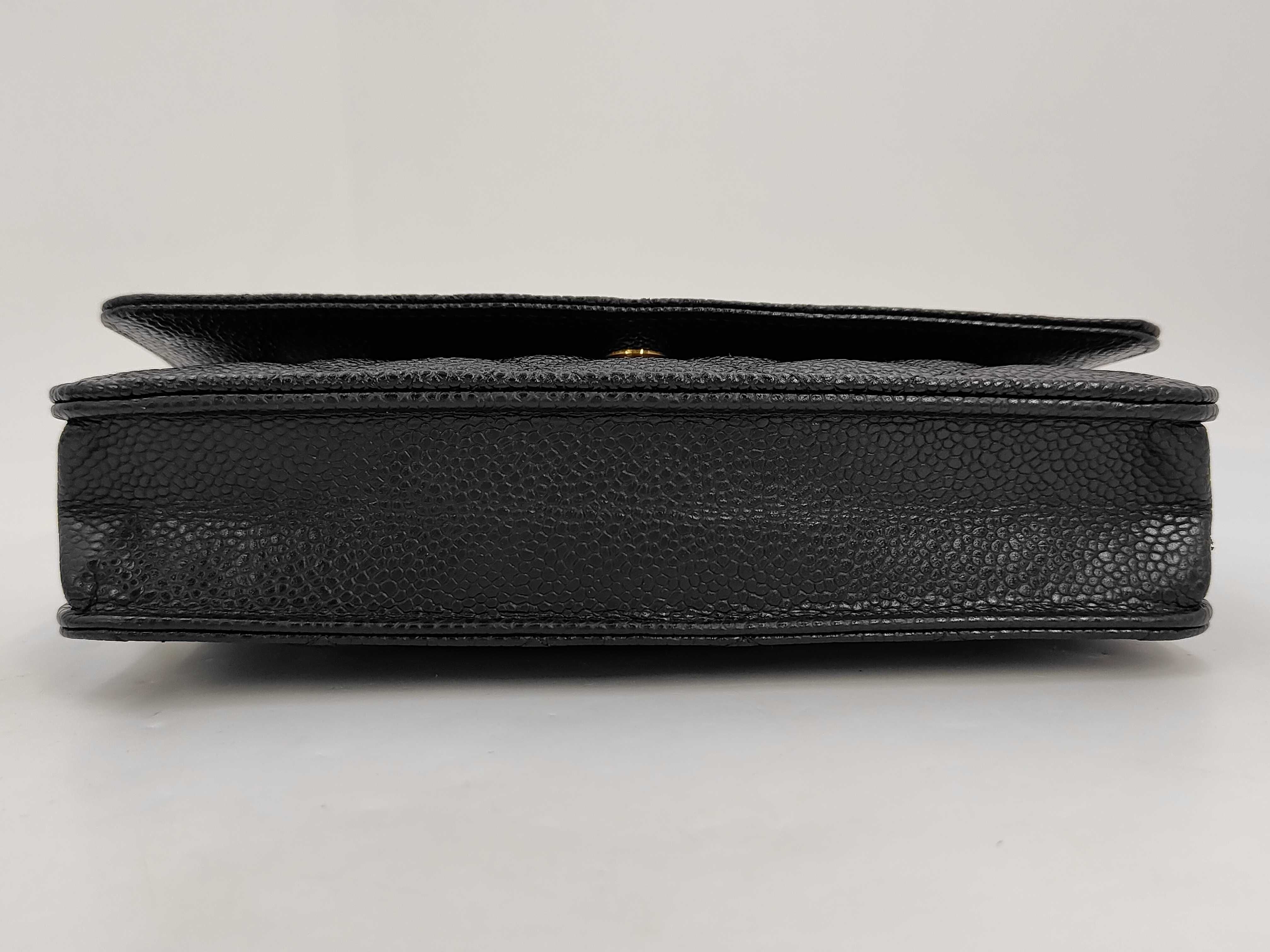 WOC Chain Bag Shoulder Bag — view 3
