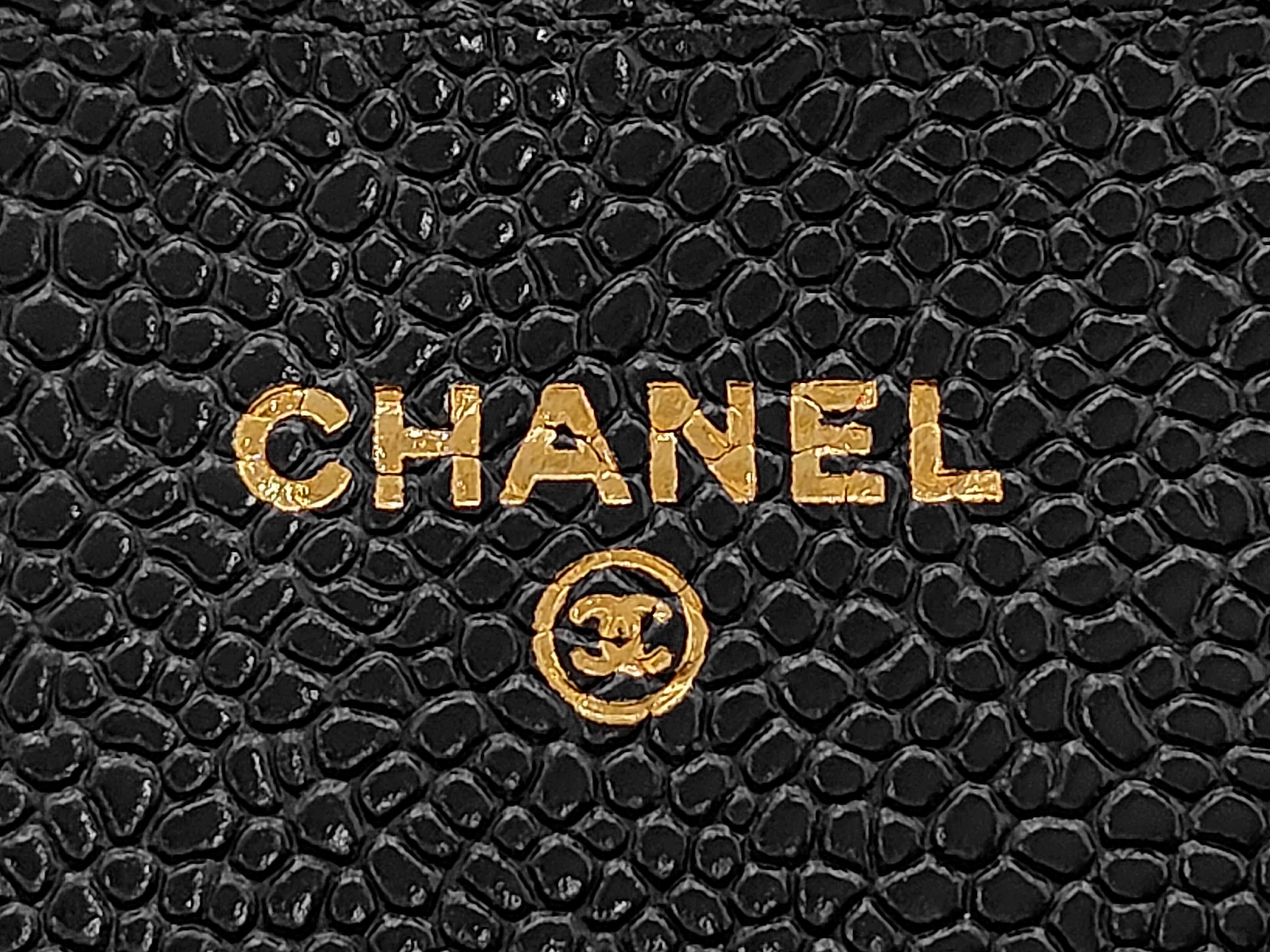 WOC Chain Bag Shoulder Bag — view 10