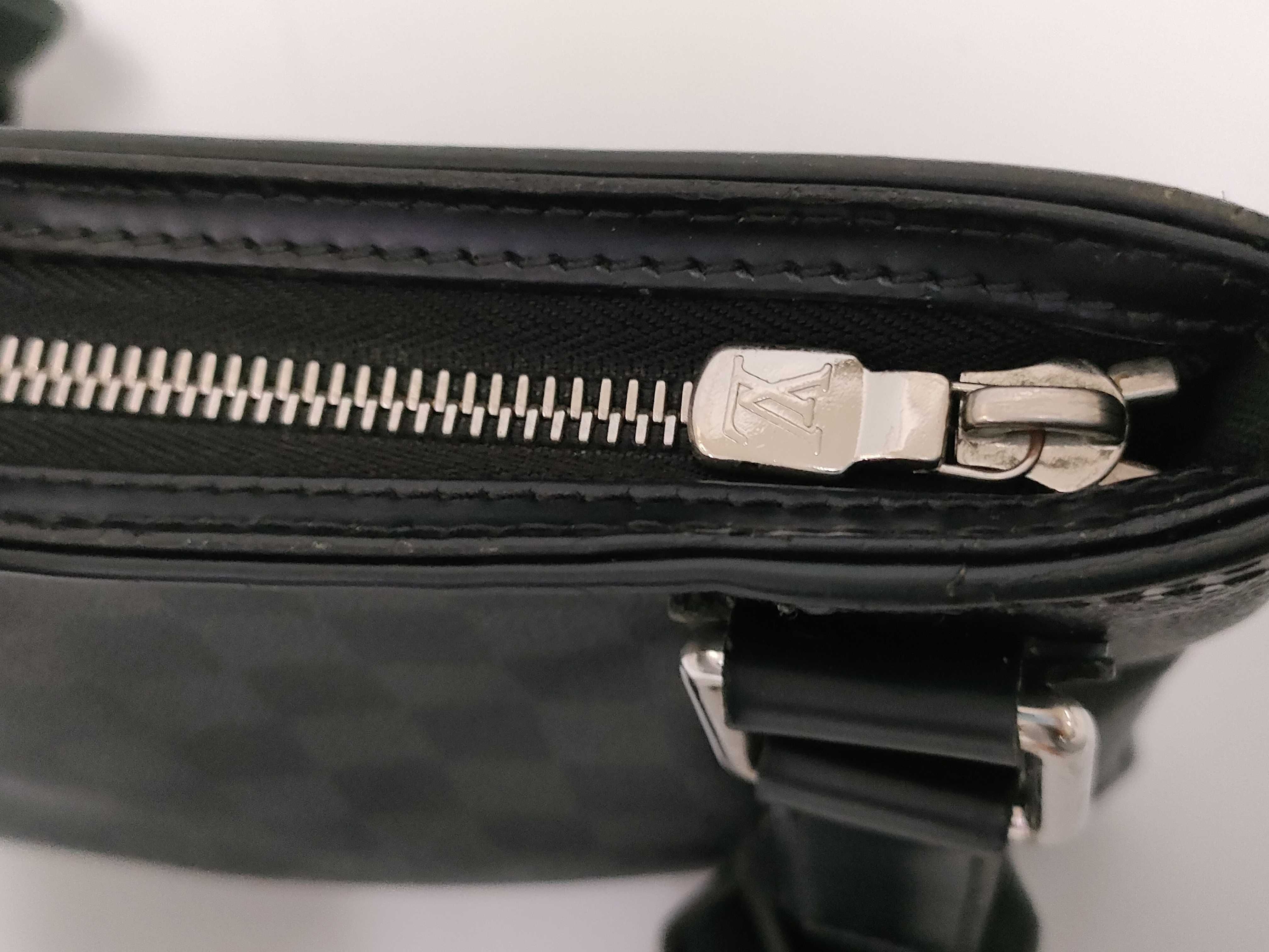 Damier Graphite Thomas Leather Shoulder Bag VI2181 — view 8