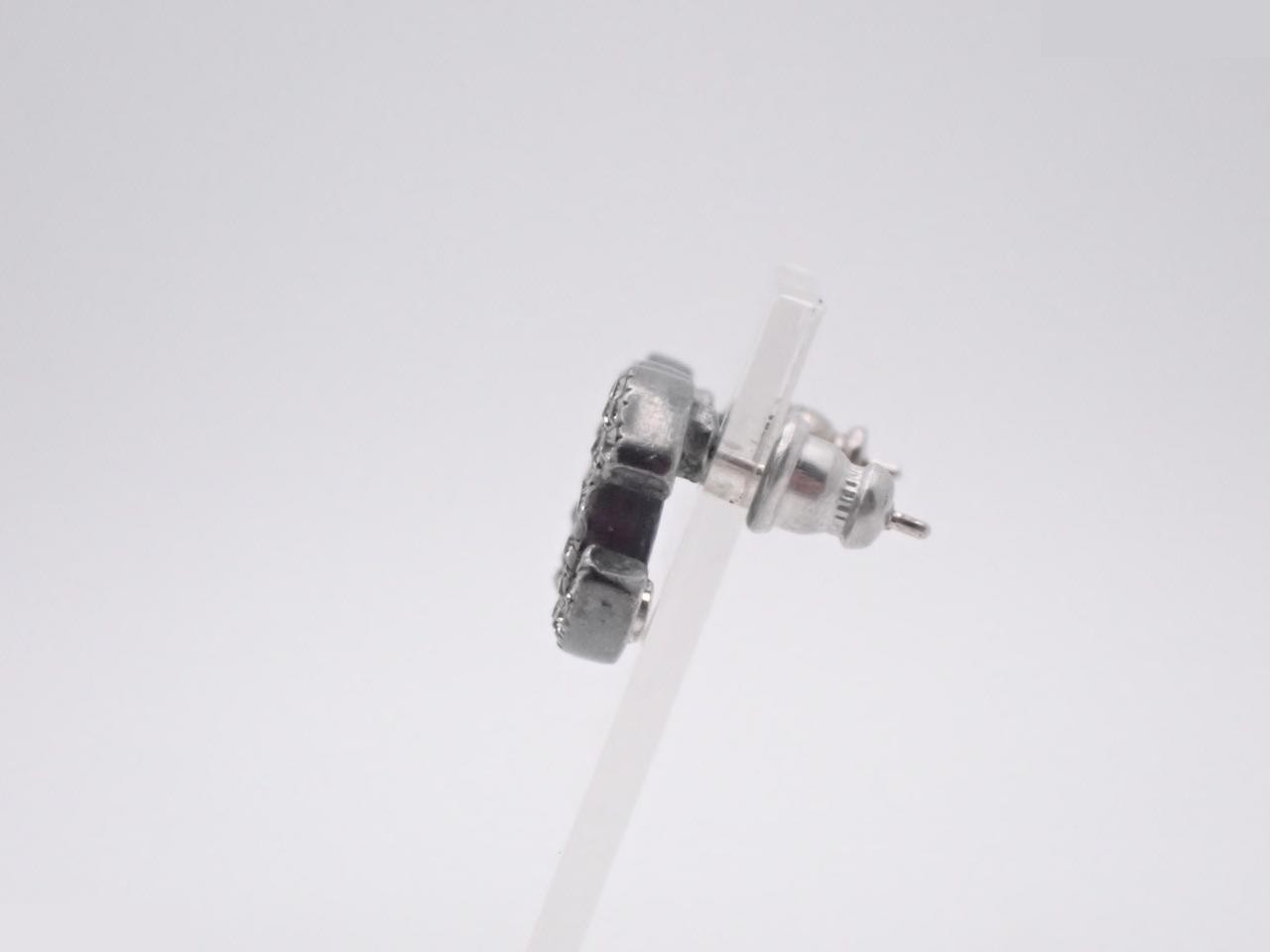 earrings, model 00A, Coco Mark, rhinestone, gunmetal finish, 1.7cm wide. — view 3