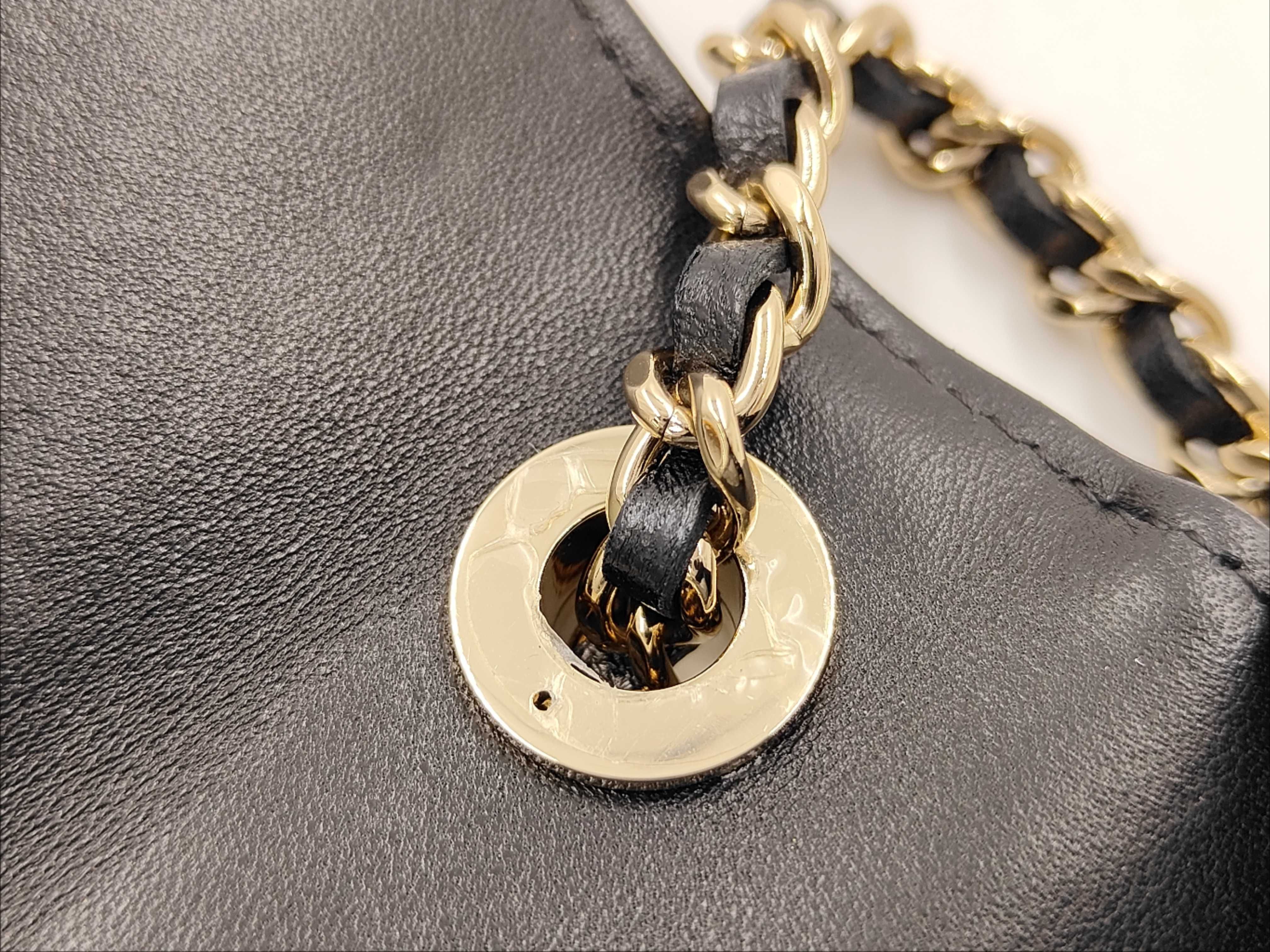 Trendy CC Chain Shoulder Bag — view 11