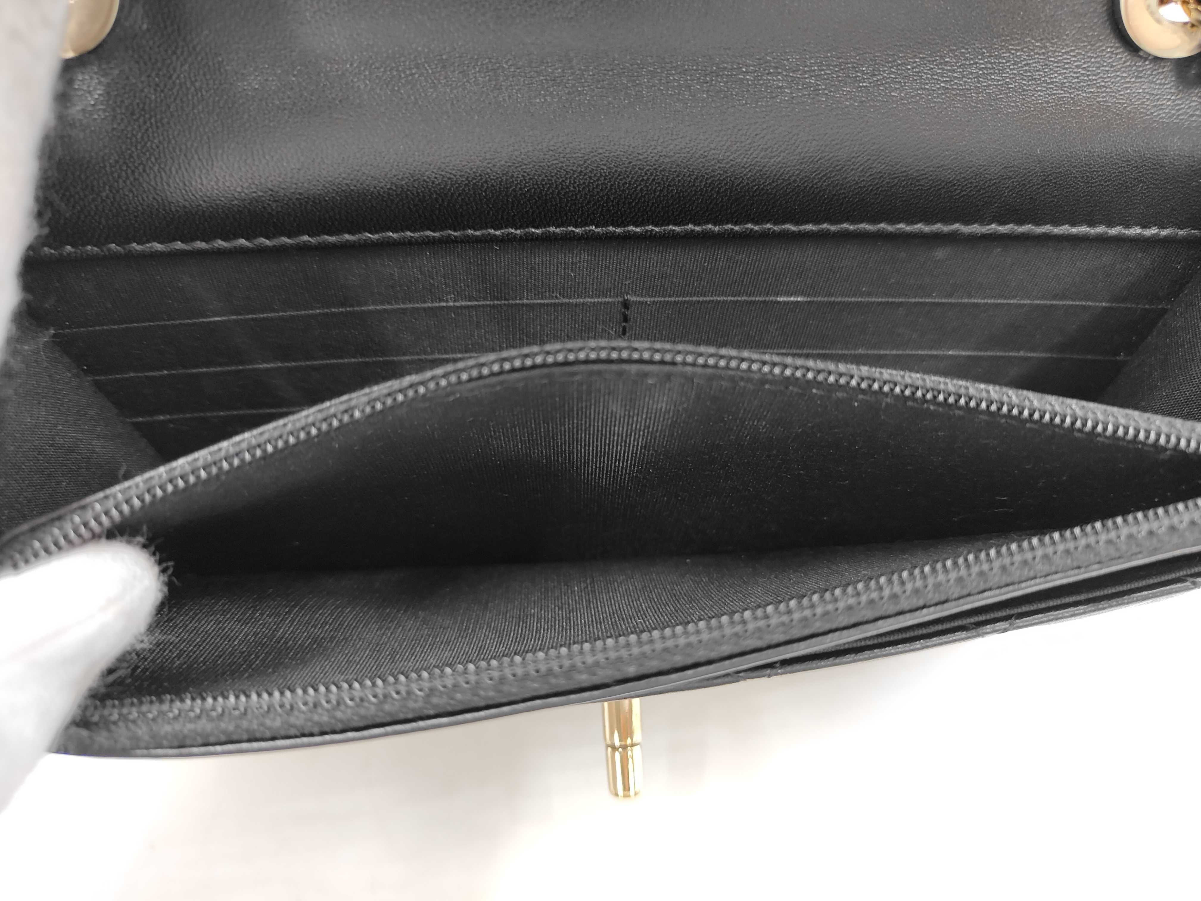 Trendy CC Chain Shoulder Bag — view 14