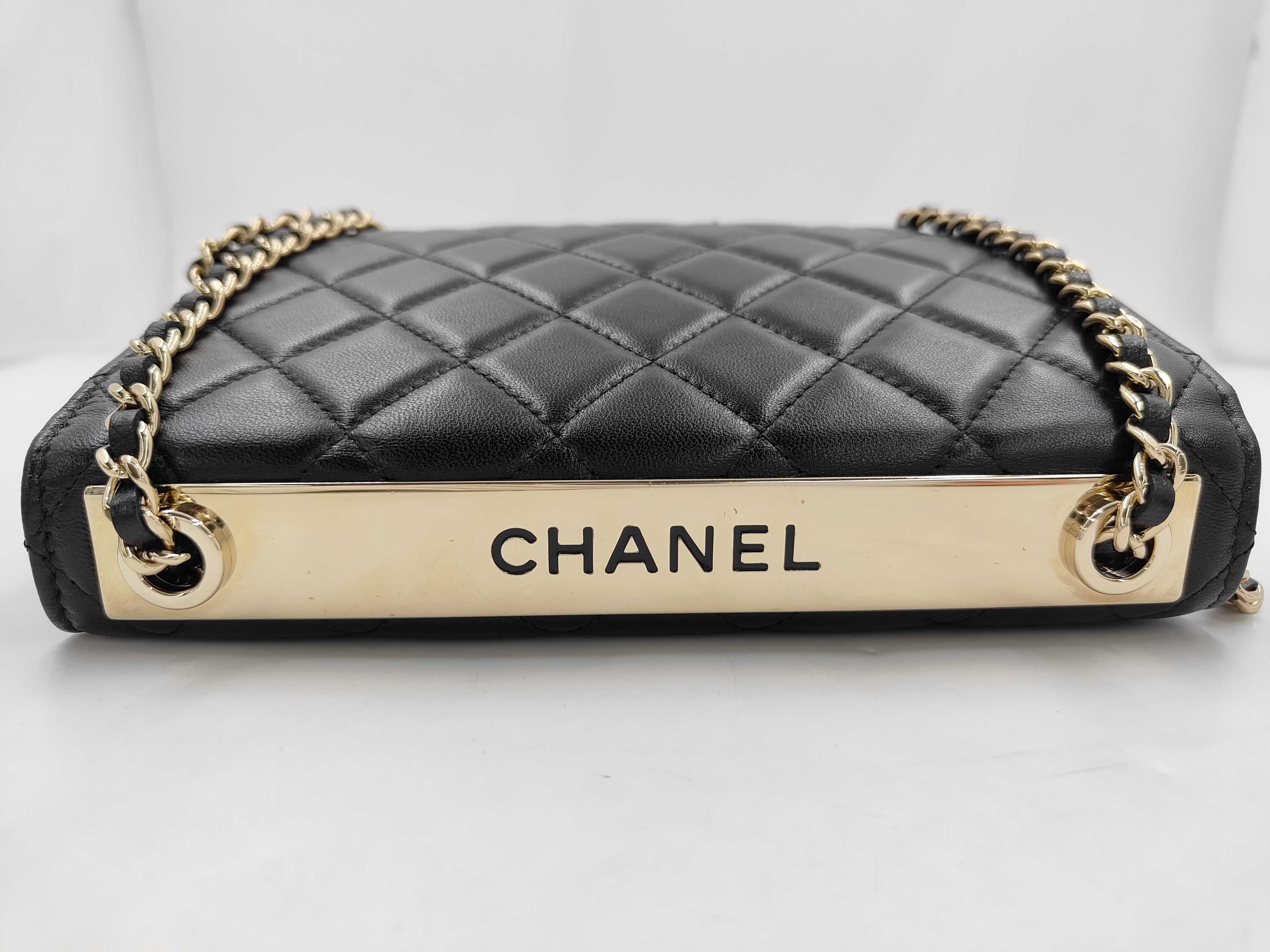 Trendy CC Chain Shoulder Bag — view 5