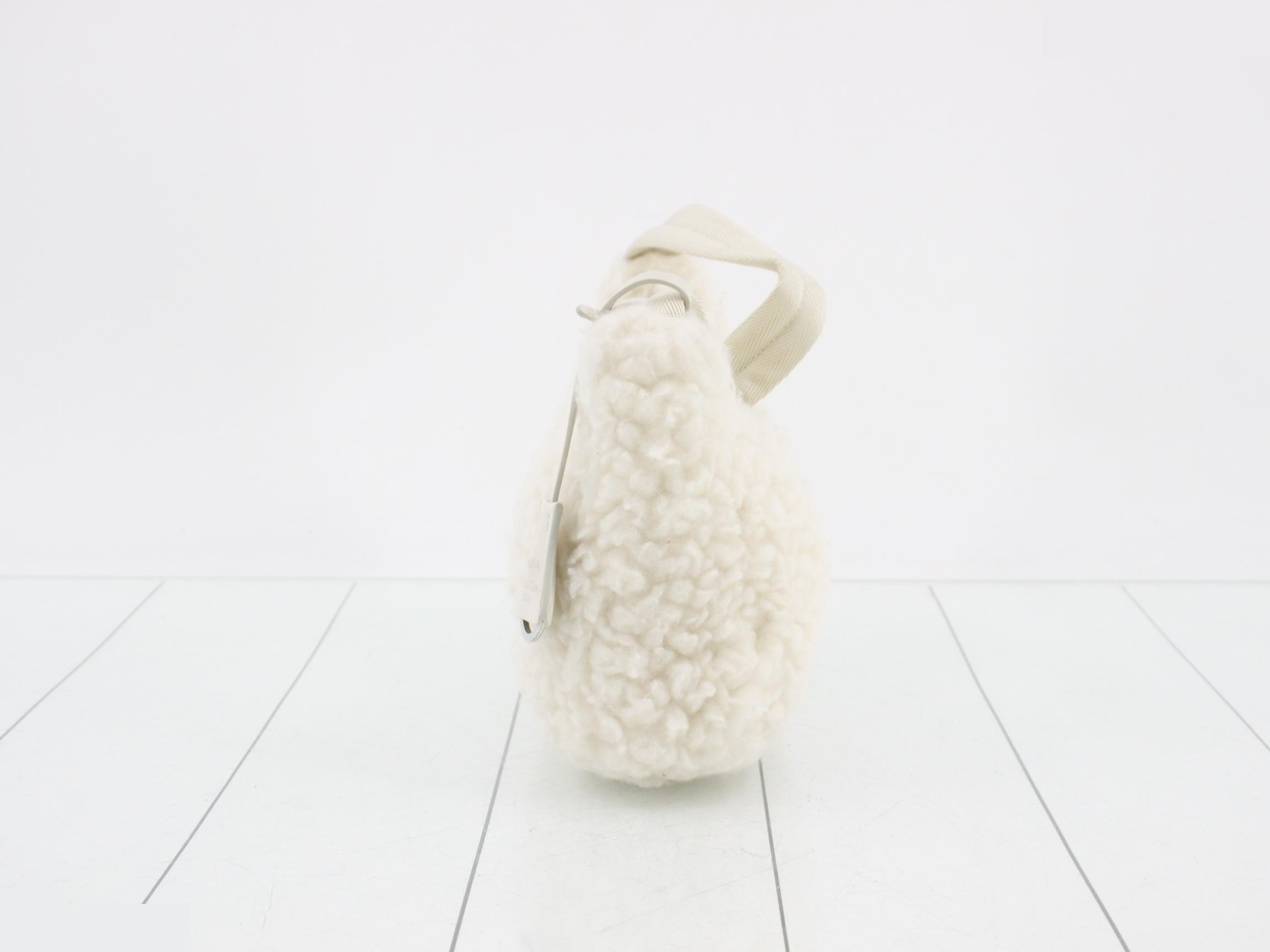 Re-Edition 2000 Hobo Sheepskin Handbag — view 3