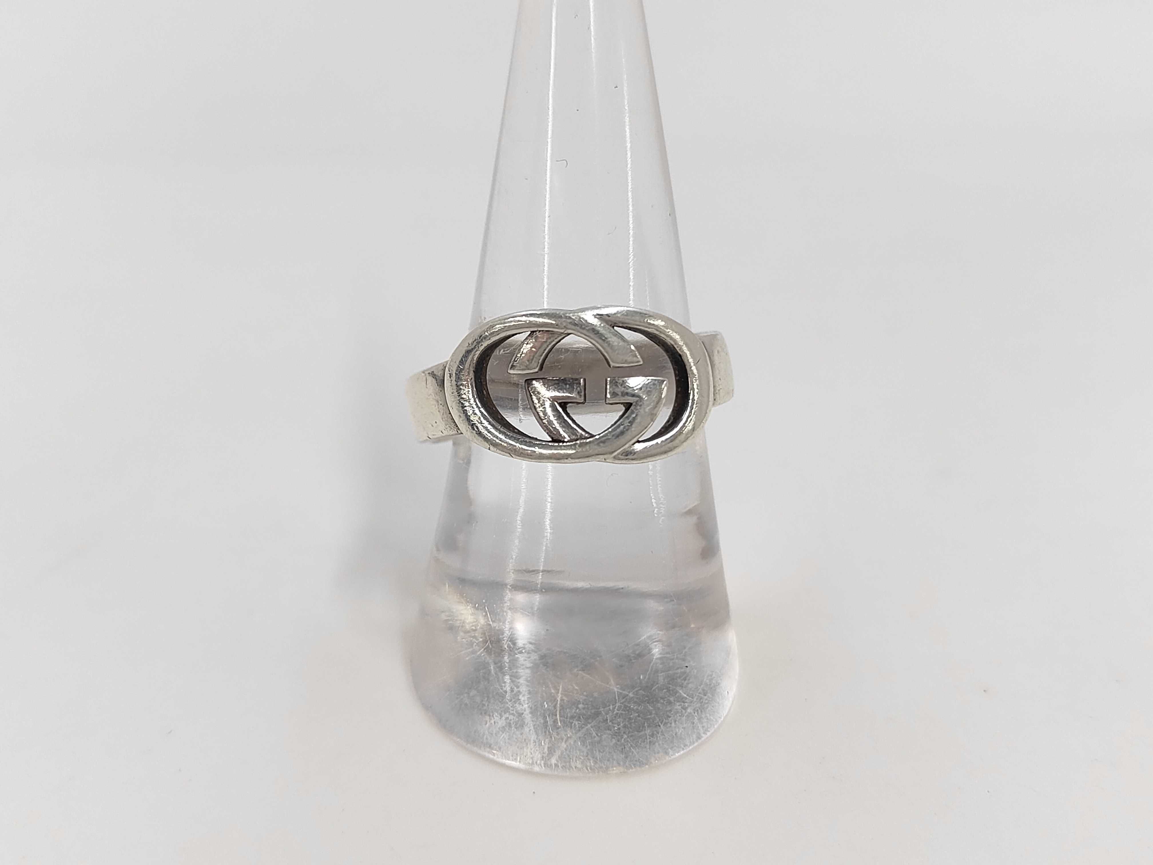 Interlocking Ring