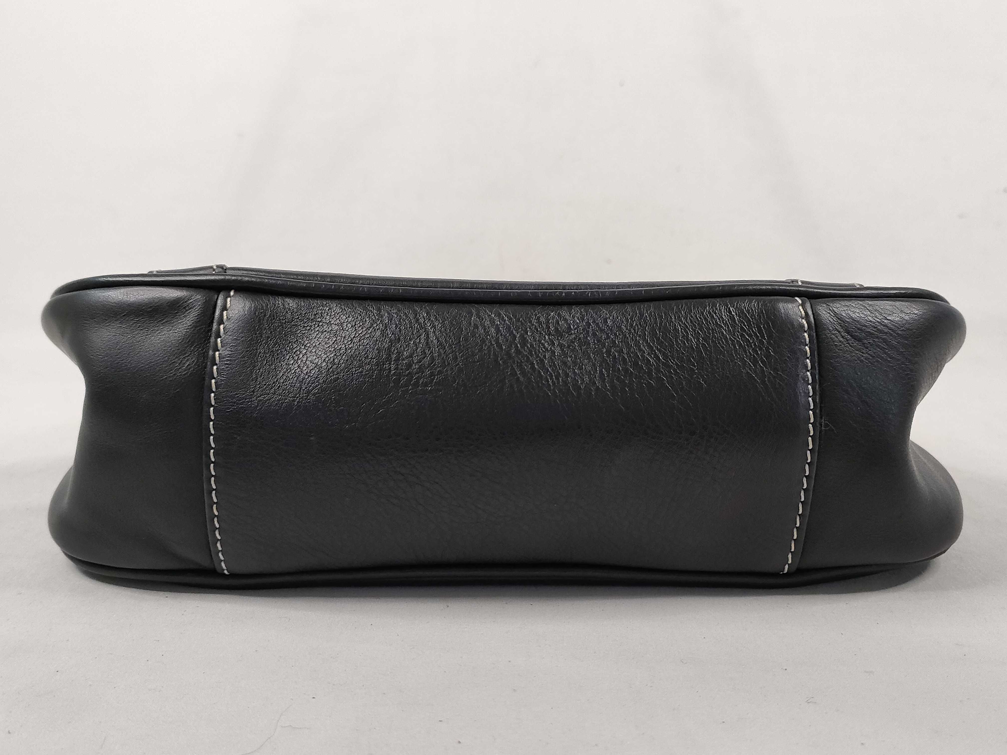 Logo CD Logo Leather Handbag Black Handbag — view 7