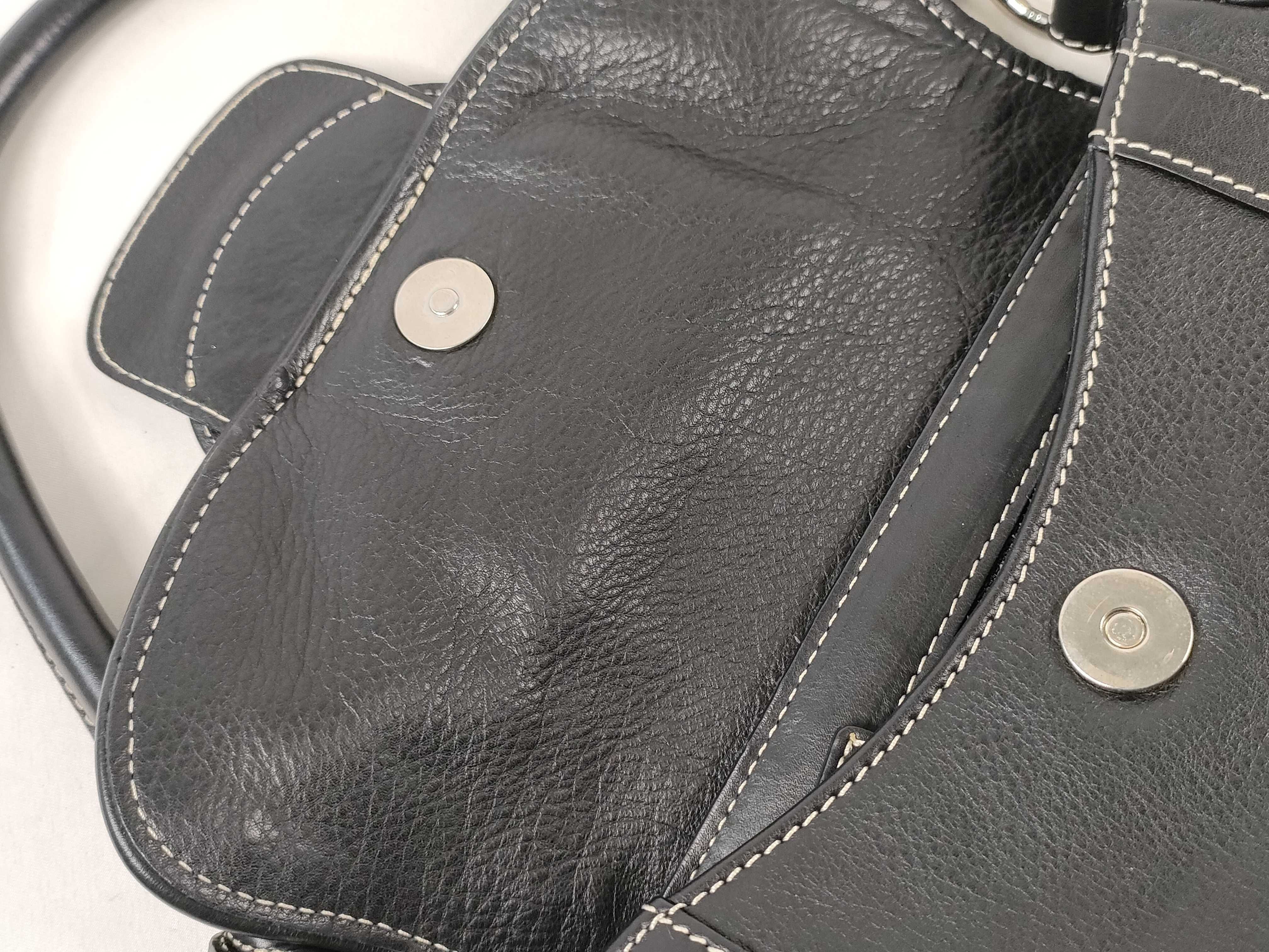 Logo CD Logo Leather Handbag Black Handbag — view 8