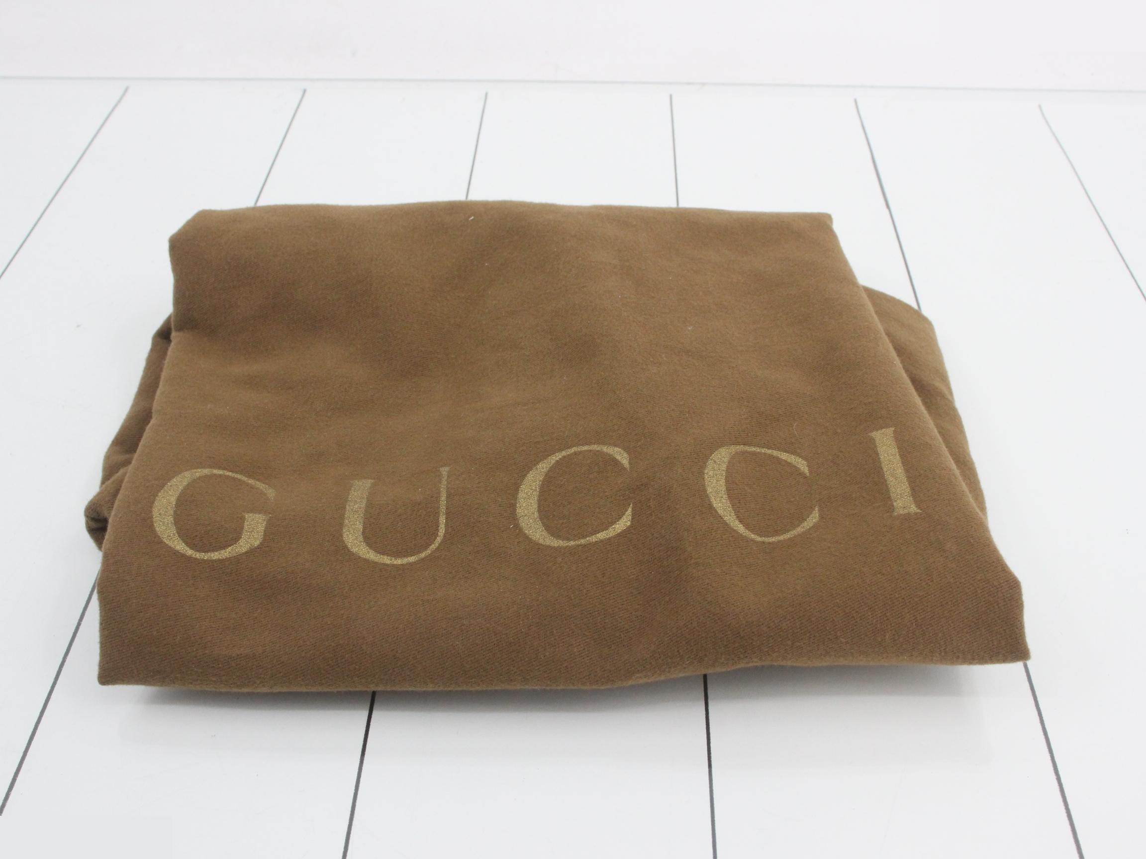 GG Canvas One-Shoulder Tote Bag 114900 — view 7