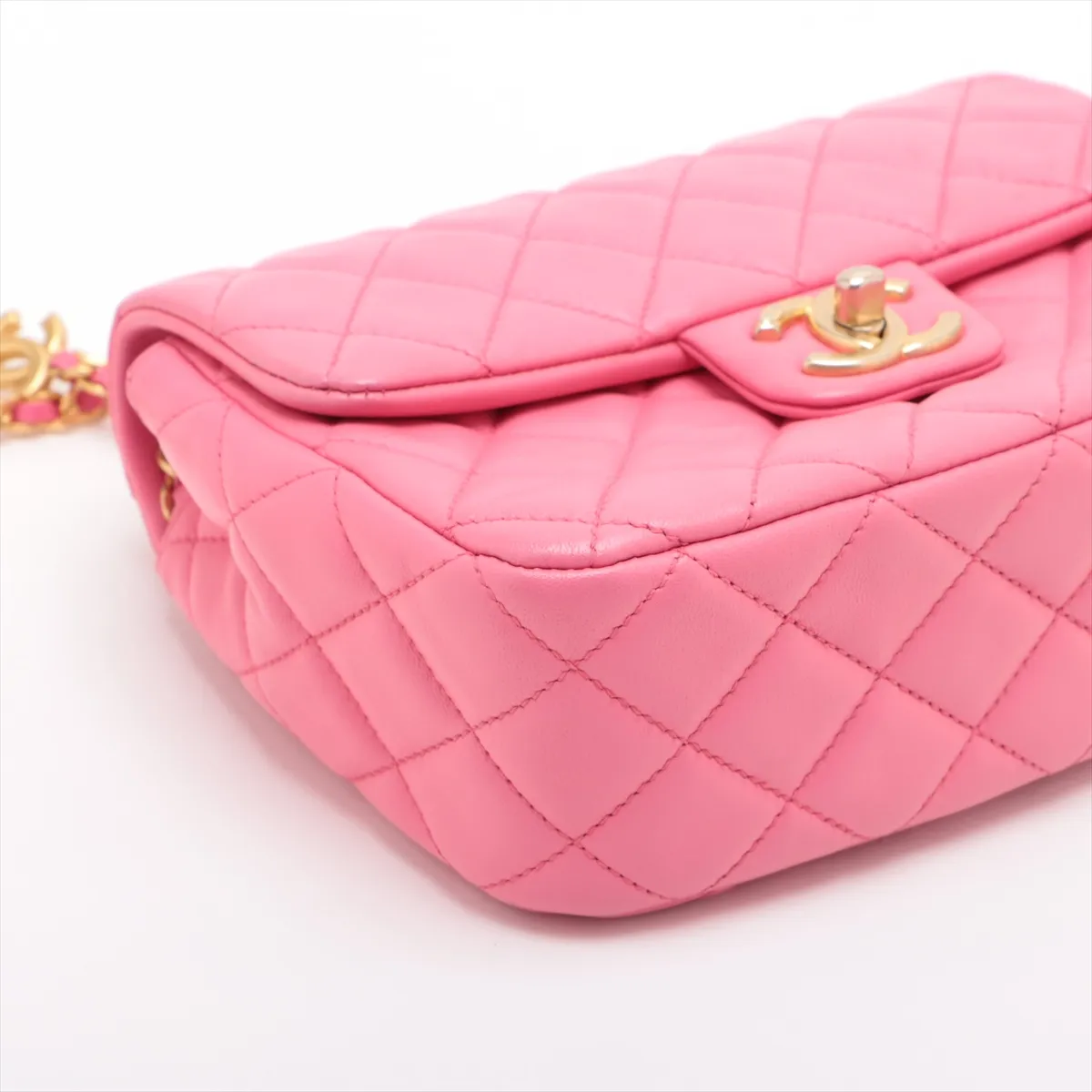 Matelasse Lambskin Single Flap Single Chain Bag Pink Gold Hardware U291U7A0 Random Plate — view 4