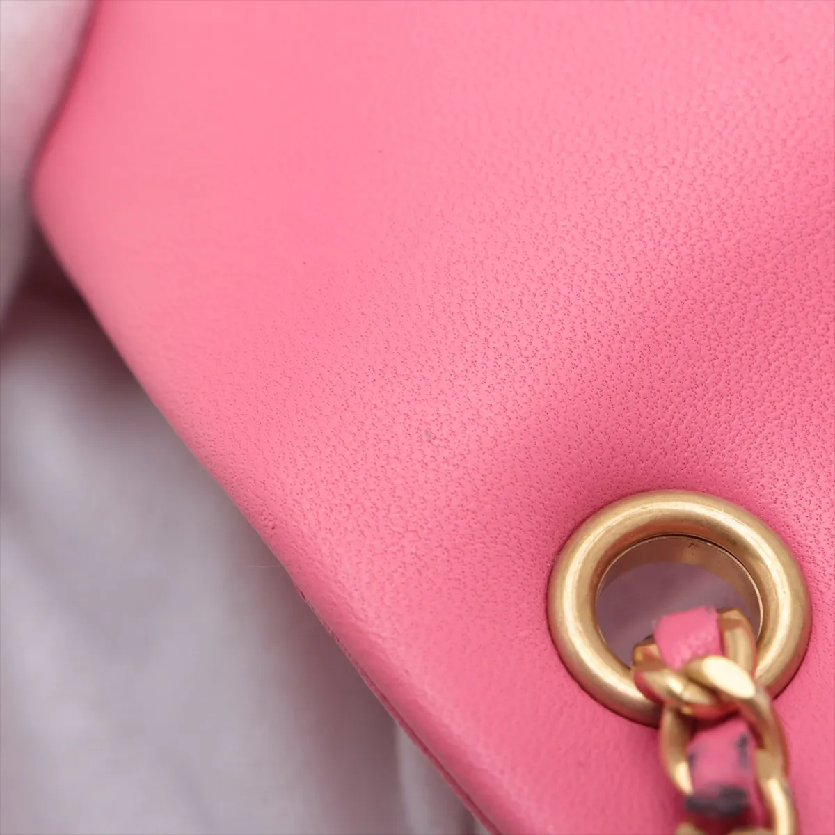Matelasse Lambskin Single Flap Single Chain Bag Pink Gold Hardware U291U7A0 Random Plate — view 10