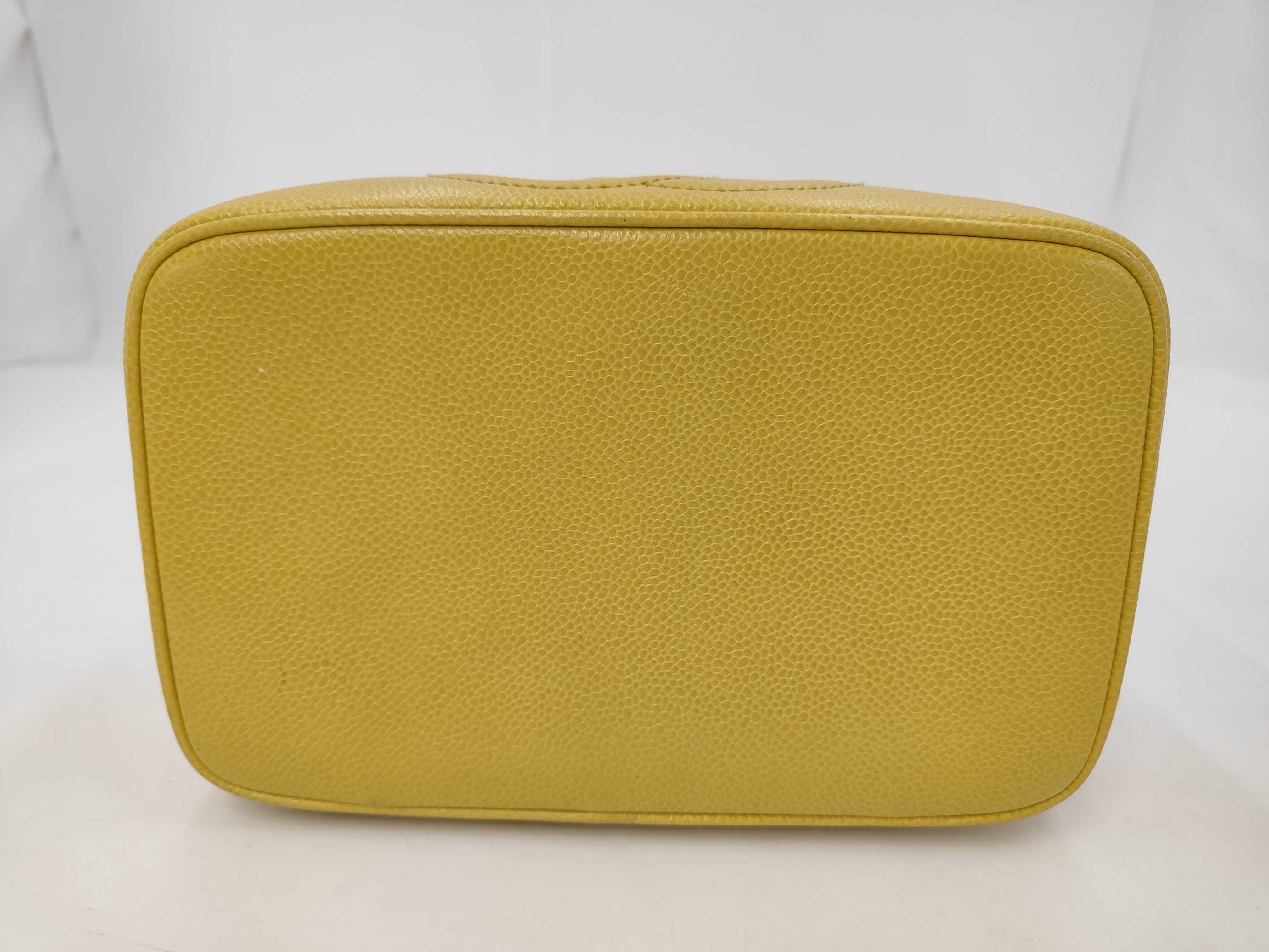 Caviar Skin Vanity Bag with Mirror (Handbag) — view 7