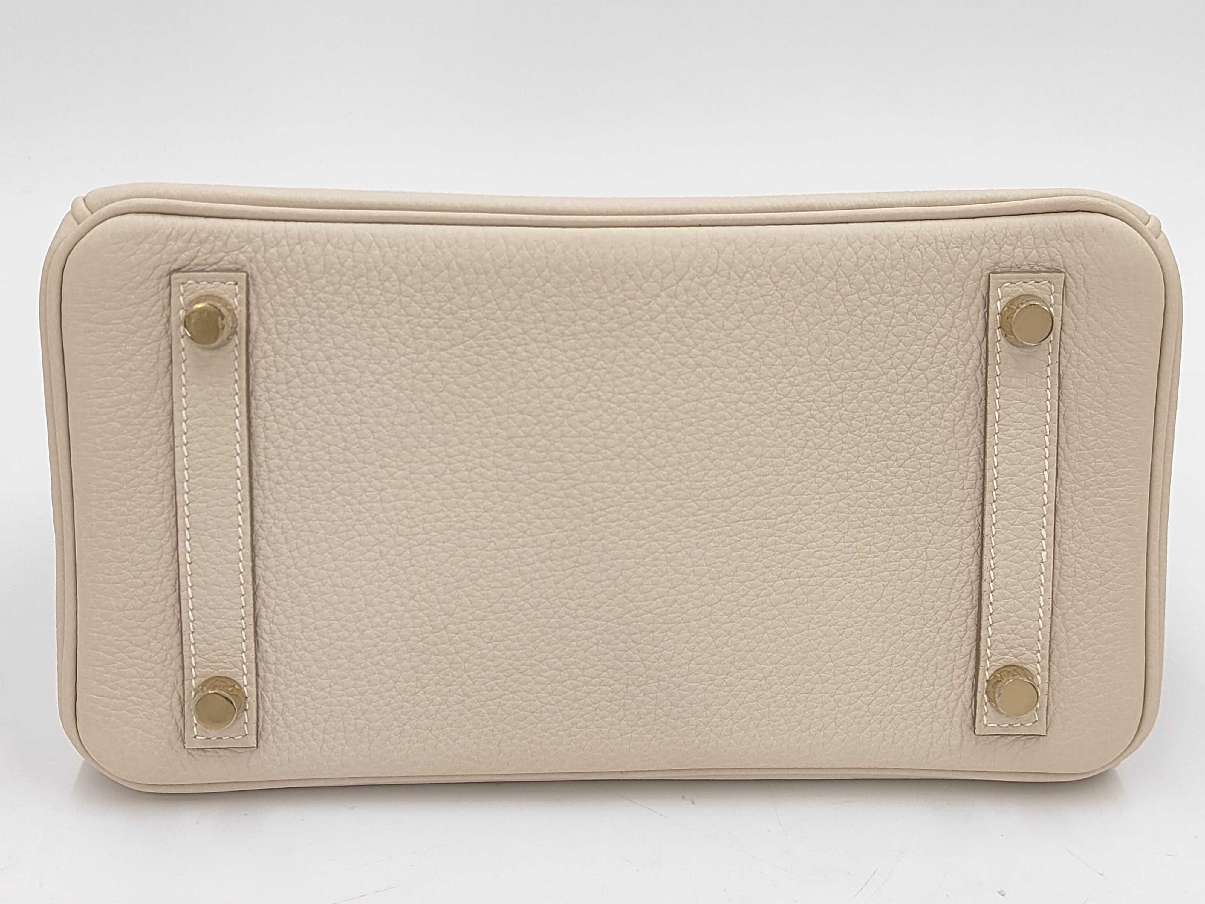 Birkin 25 Togo Leather, Gold Hardware, Gold Stamp Handbag — view 3