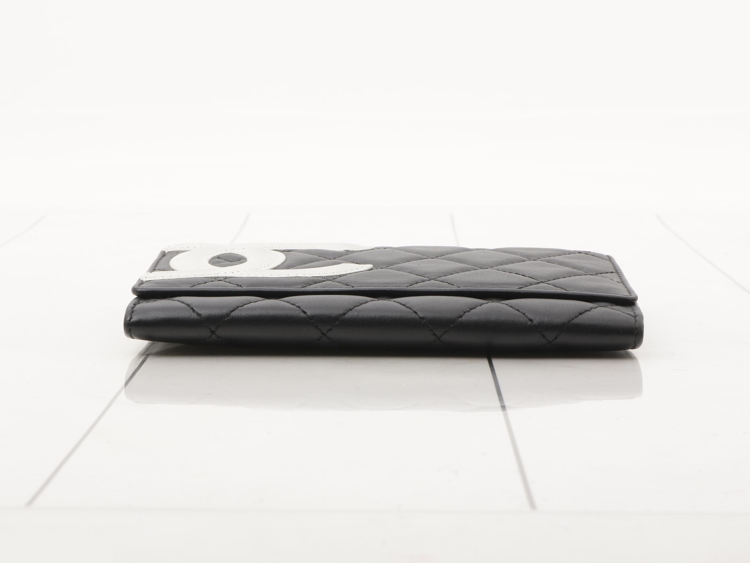 Cambon Line Bi-fold Wallet — view 3
