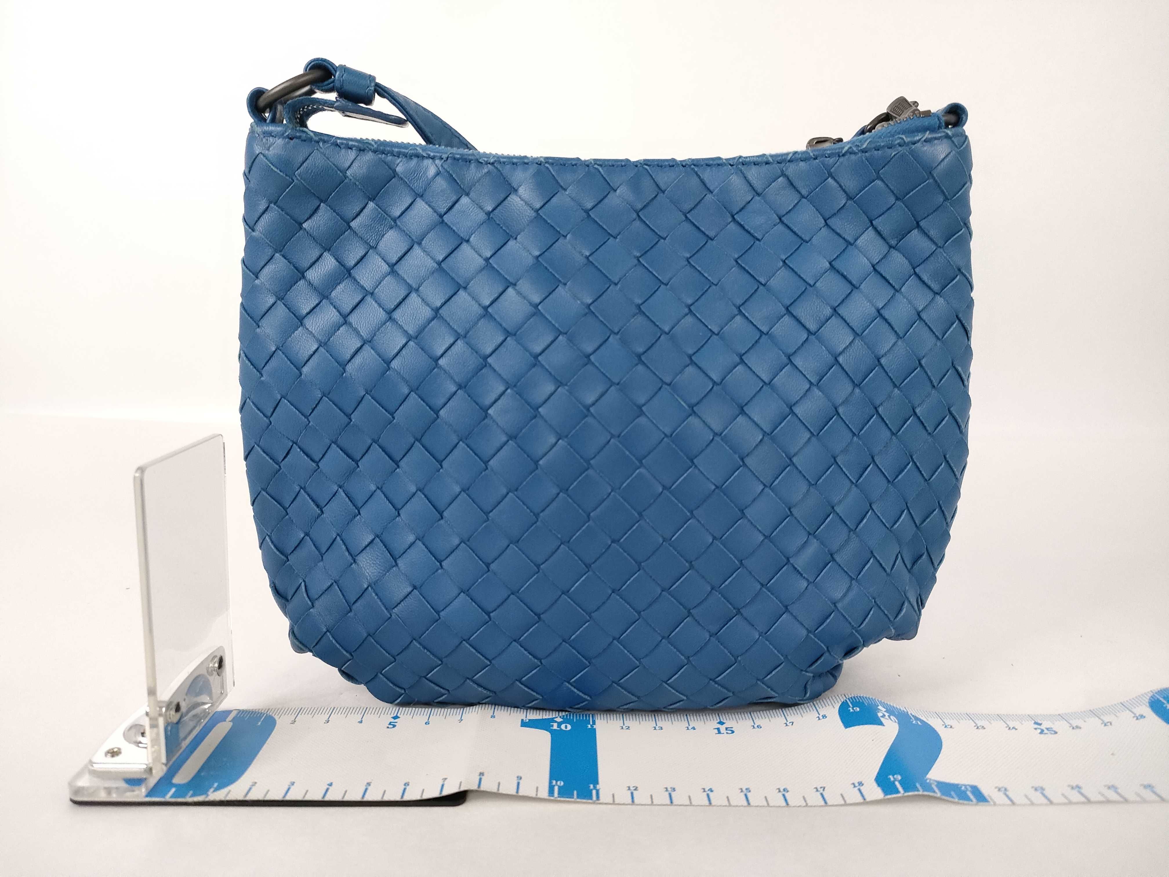 Intrecciato Bottega Shoulder Bag — view 2