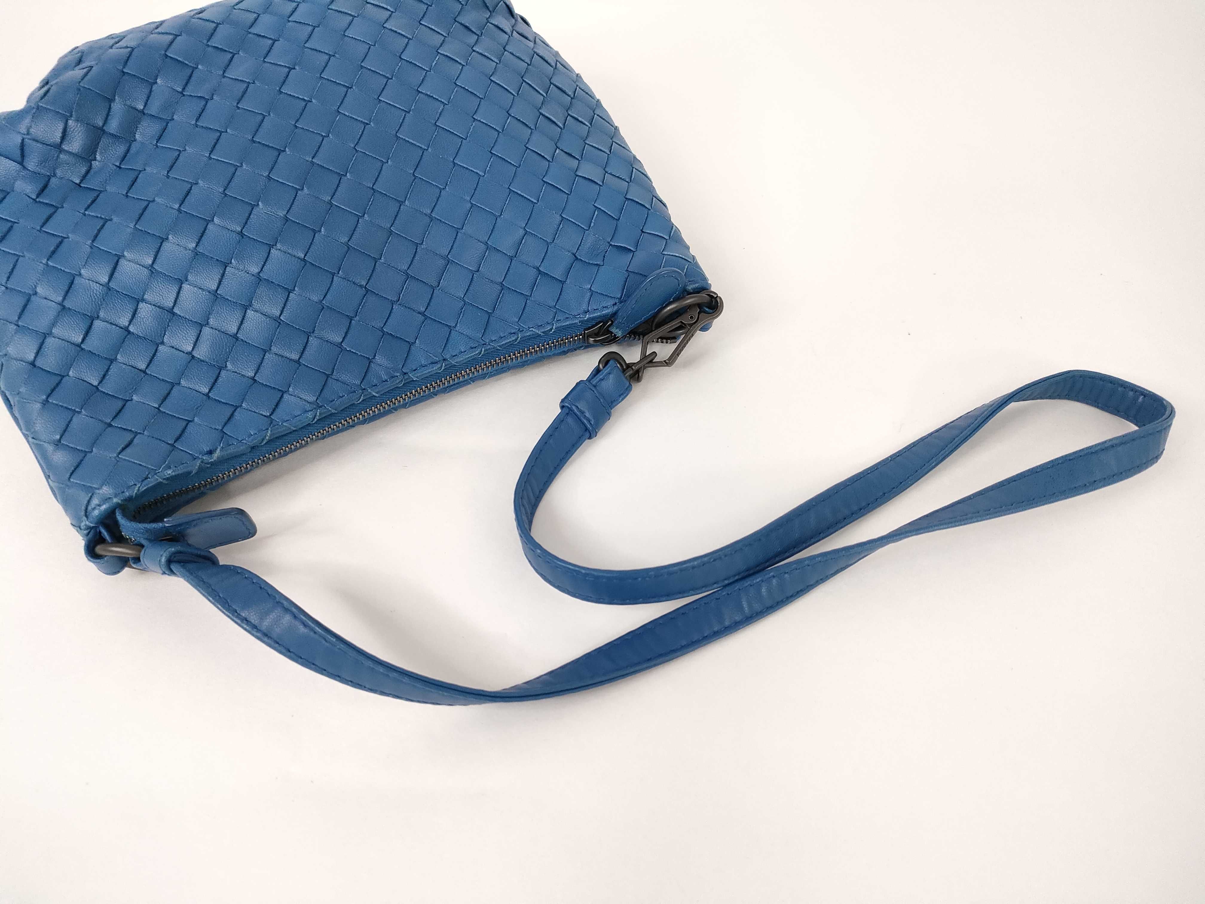 Intrecciato Bottega Shoulder Bag — view 3