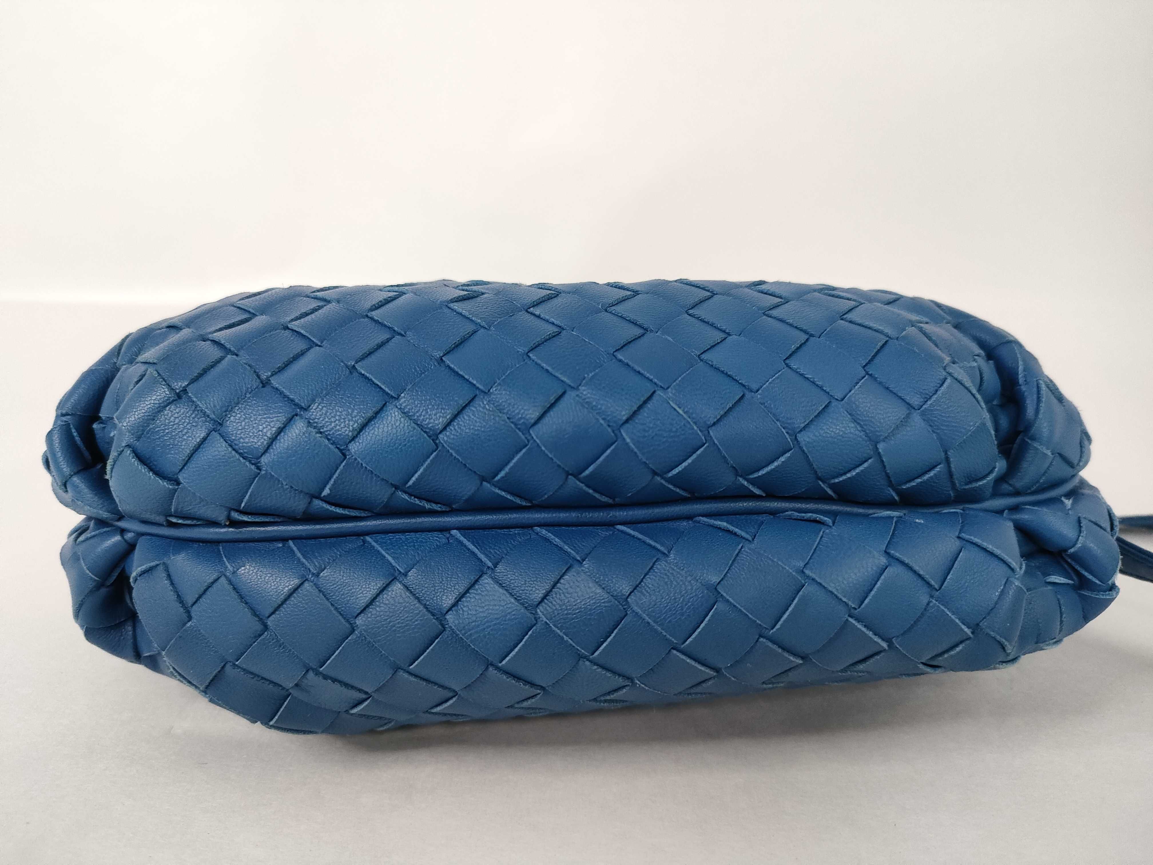 Intrecciato Bottega Shoulder Bag — view 7