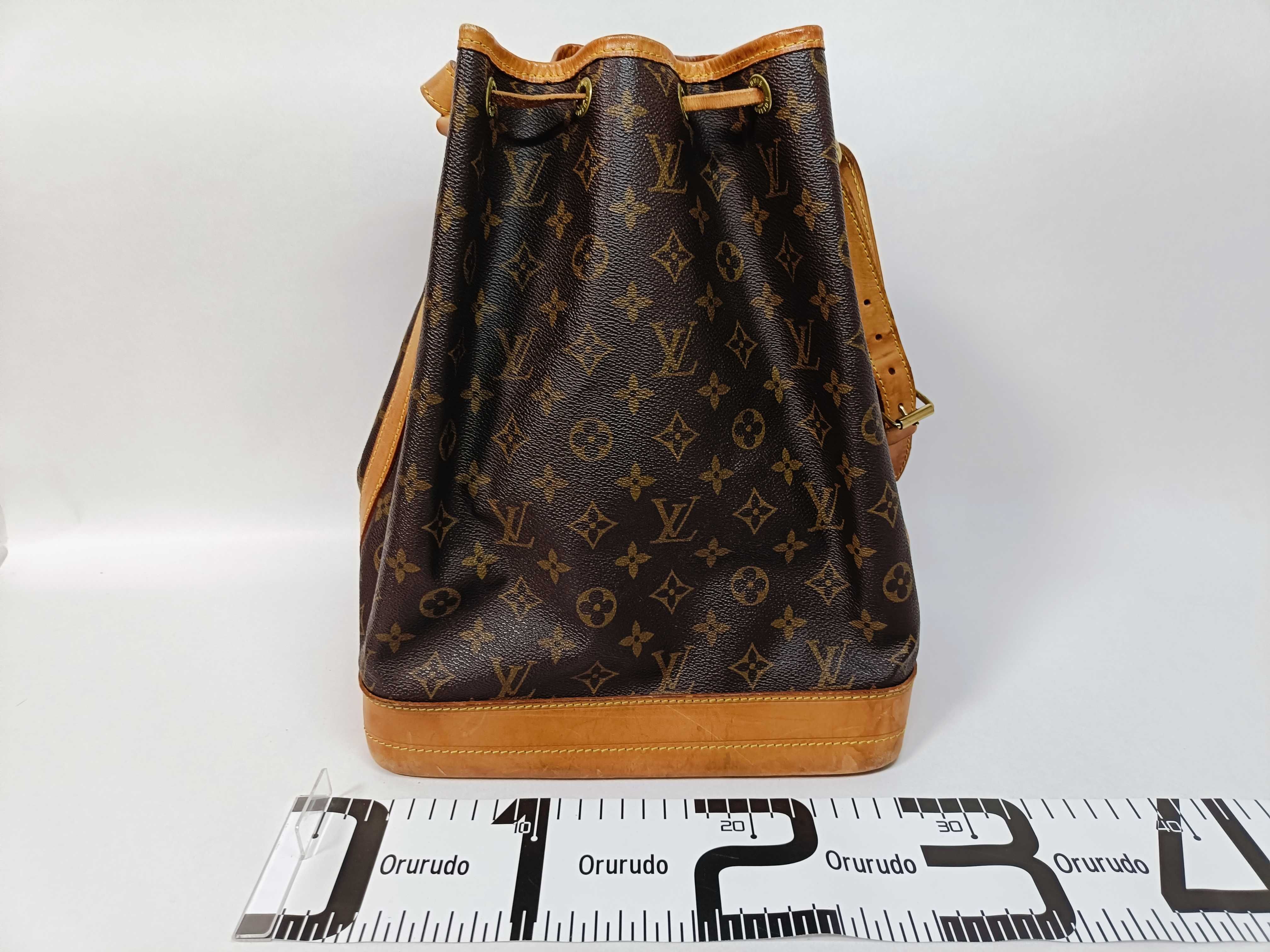 Monogram M42224 Noé Tote Bag — view 2