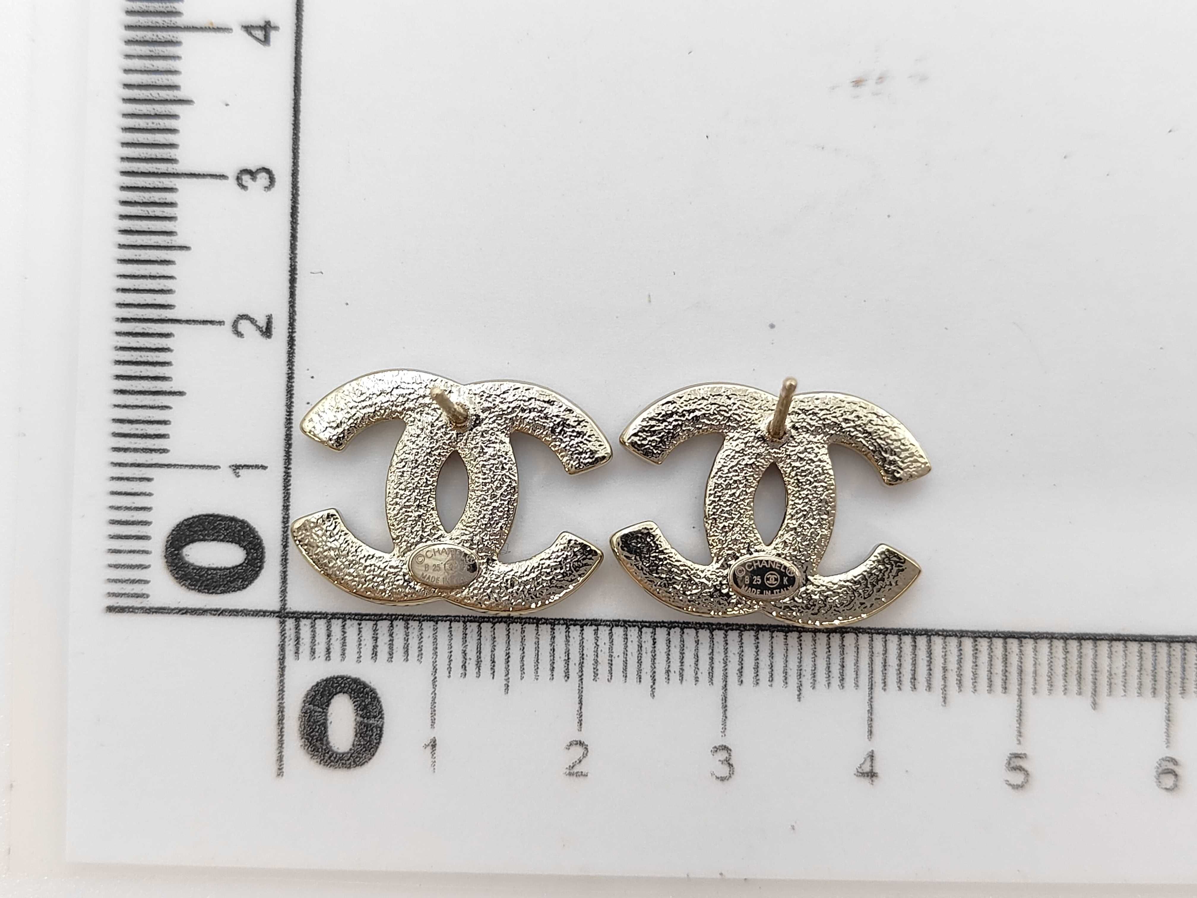 Coco Mark Earrings B25K Earrings — view 2
