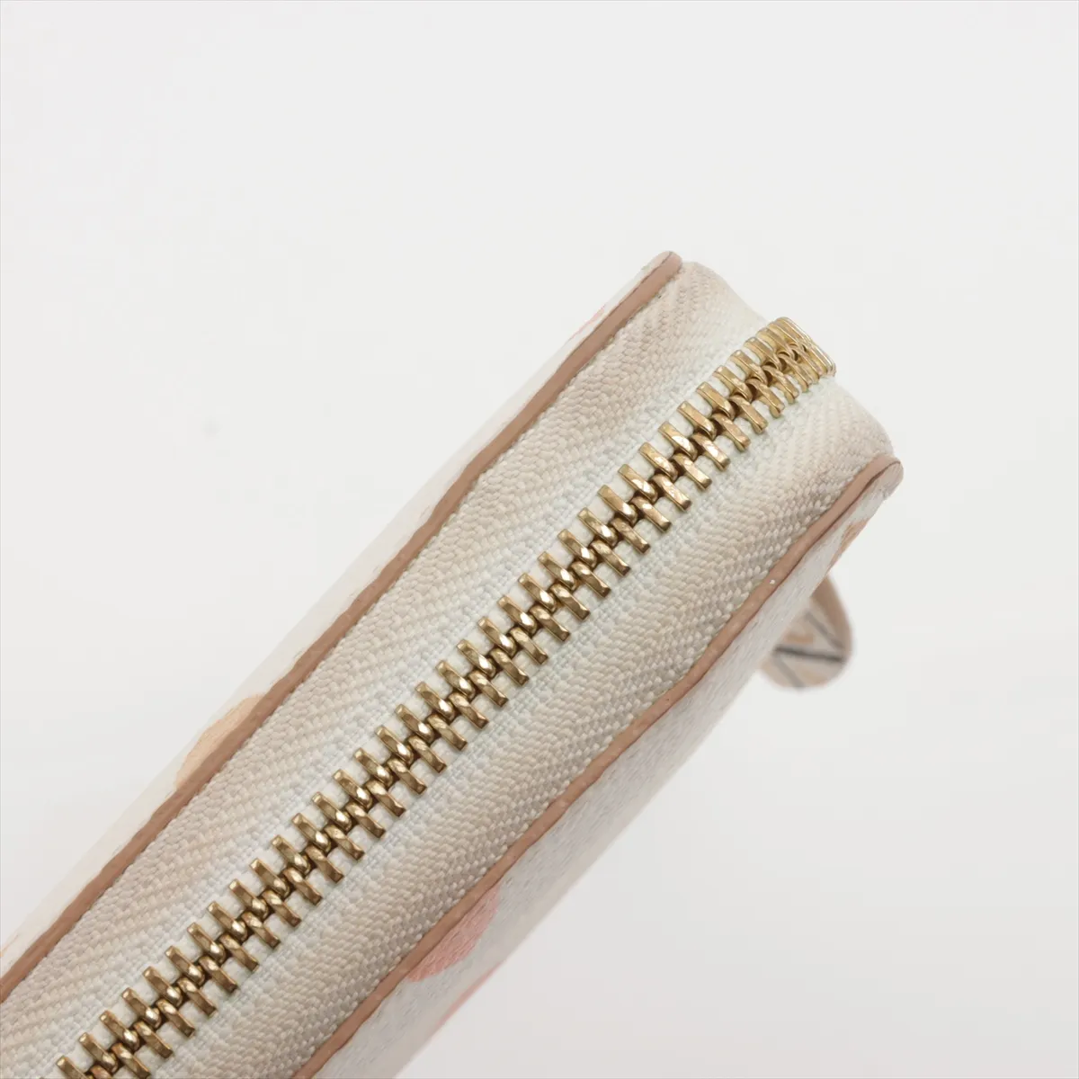 Visor Pool Monogram Giant Zippy Wallet M82385 Beige Round Zip Wallet RFID Reactive — view 11