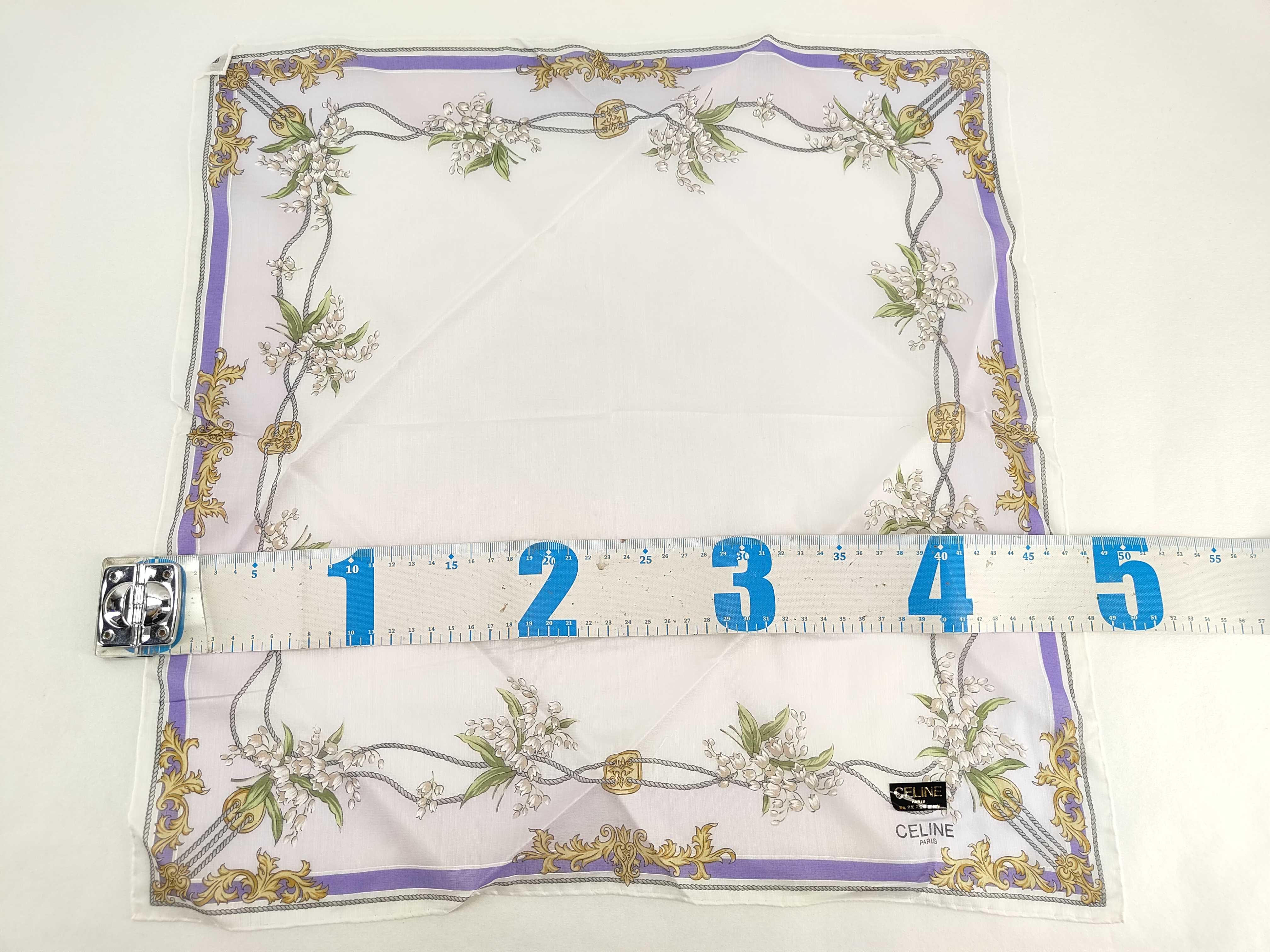 scarf and other accessories, brand new, unused, with box. — view 2