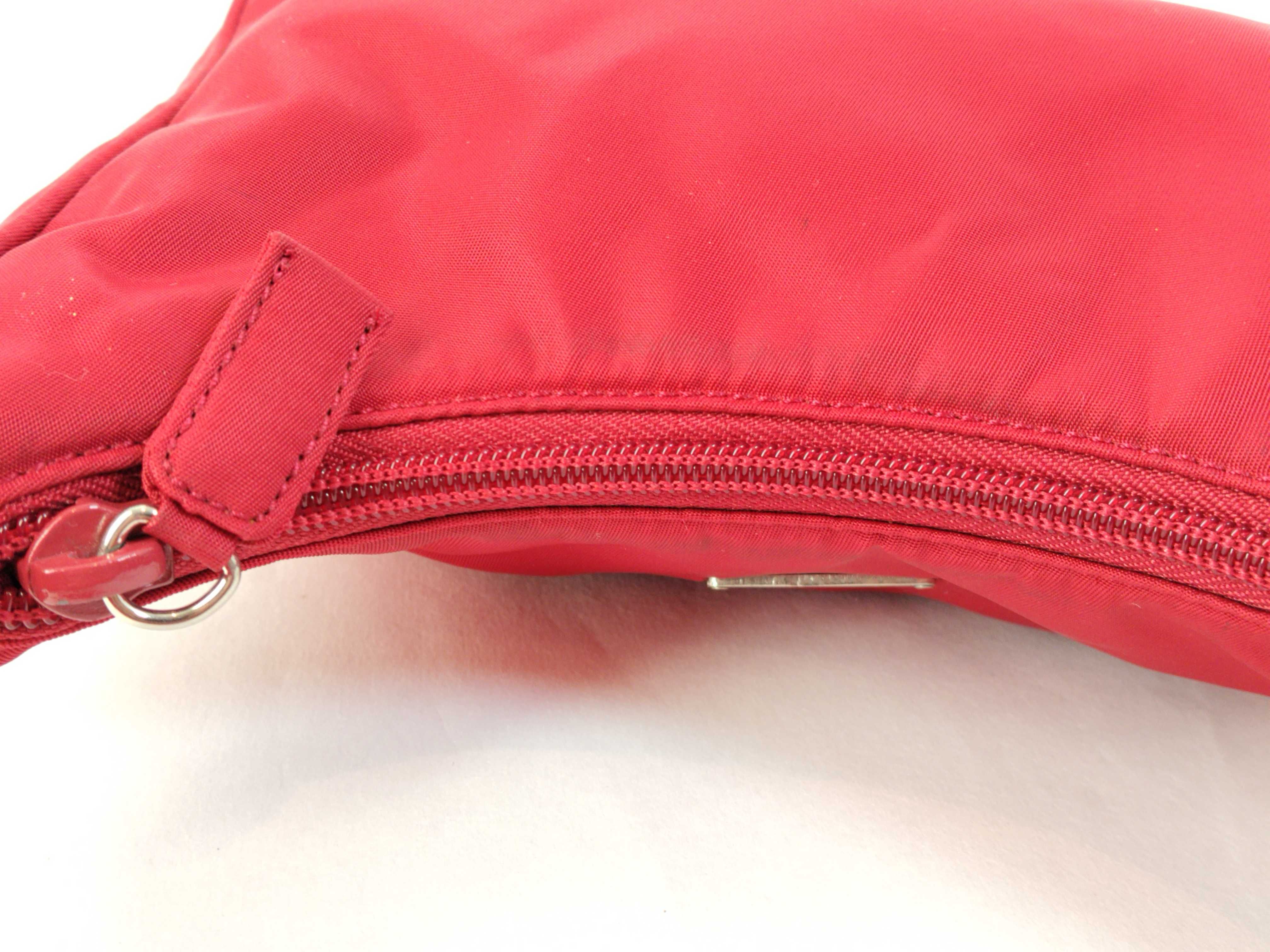nylon bag, Prada nylon triangular logo one-shoulder bag, hobo handbag — view 8