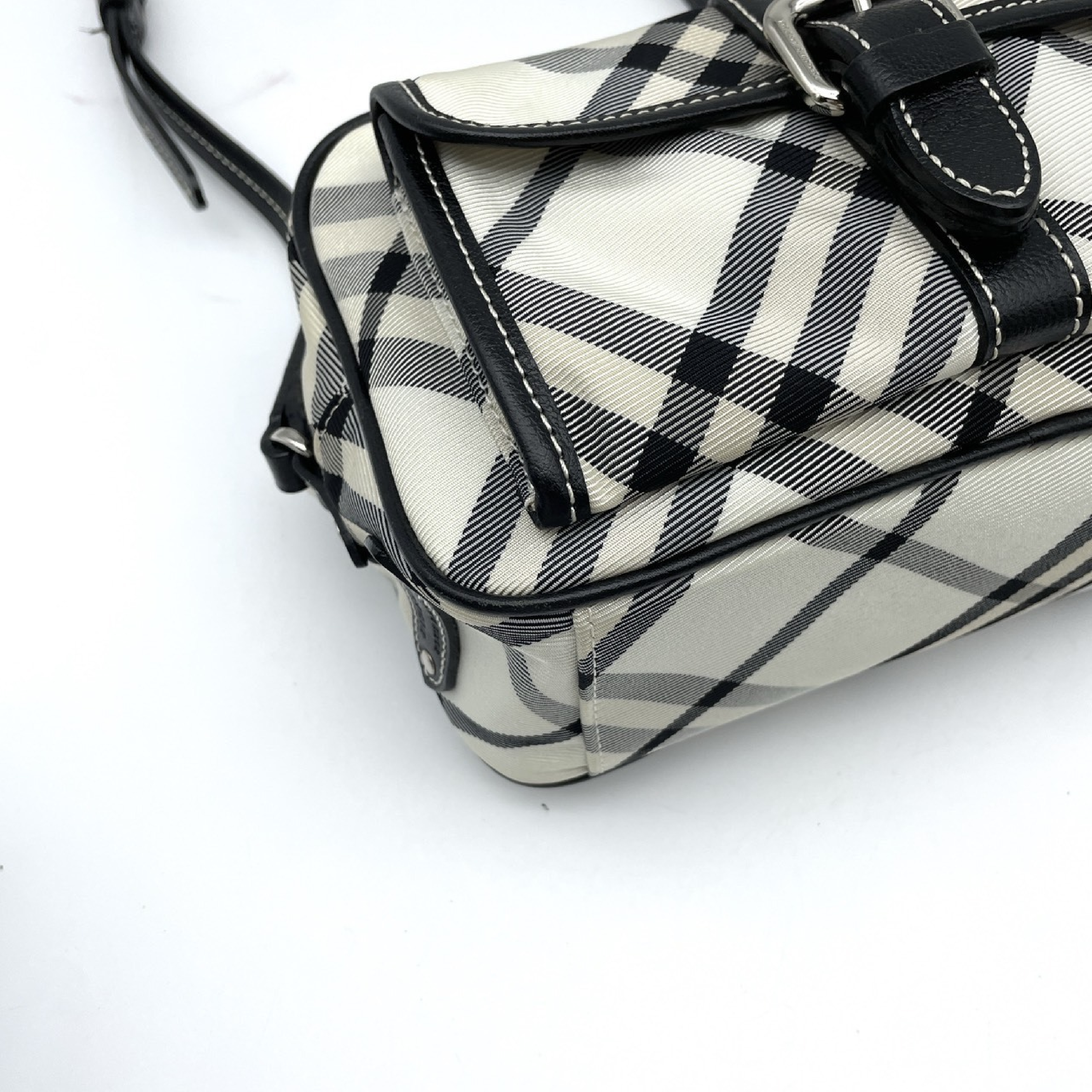 Nova Check Shoulder Bag — view 7