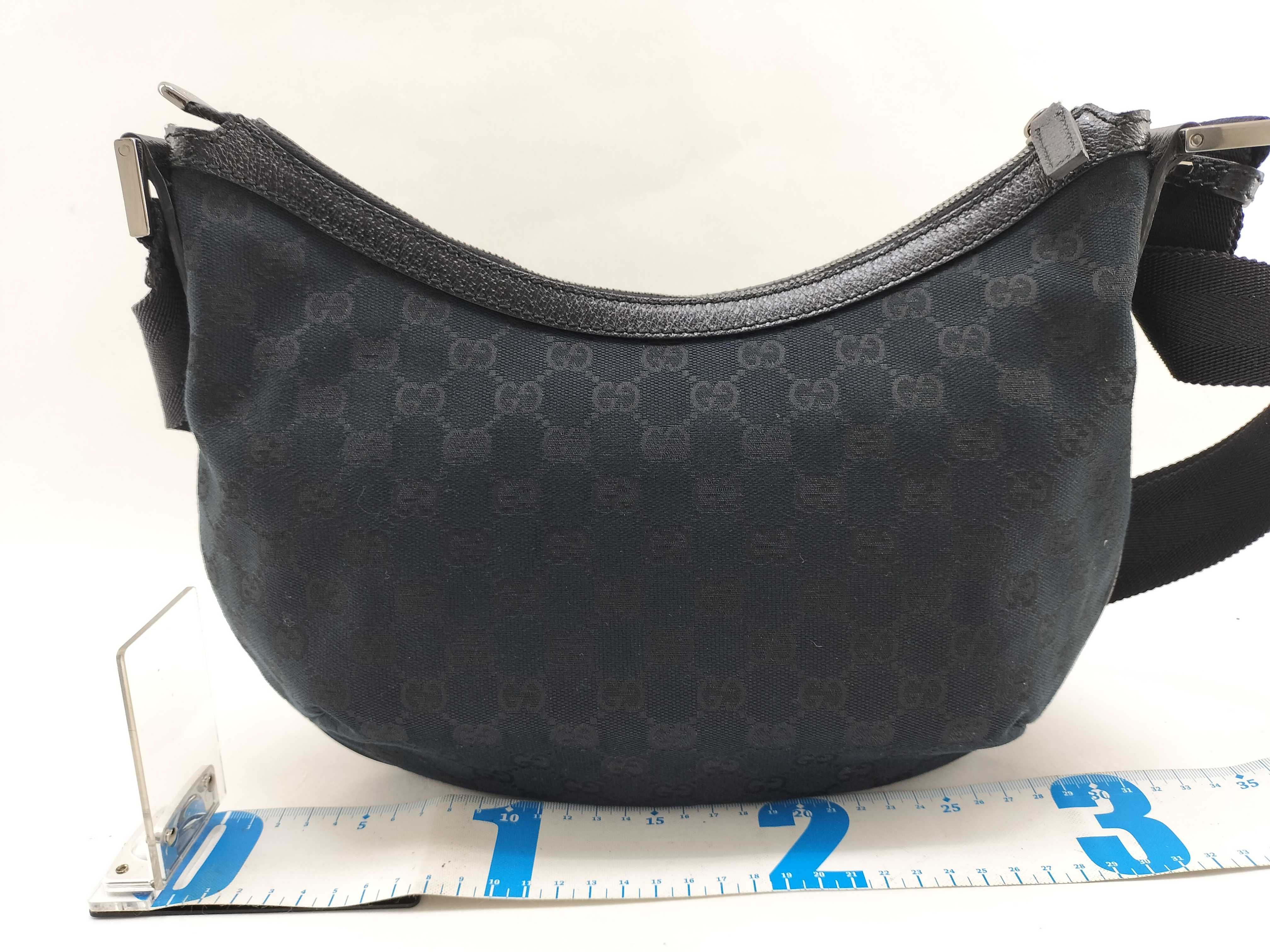 GG Canvas Shoulder Bag 181092 — view 2