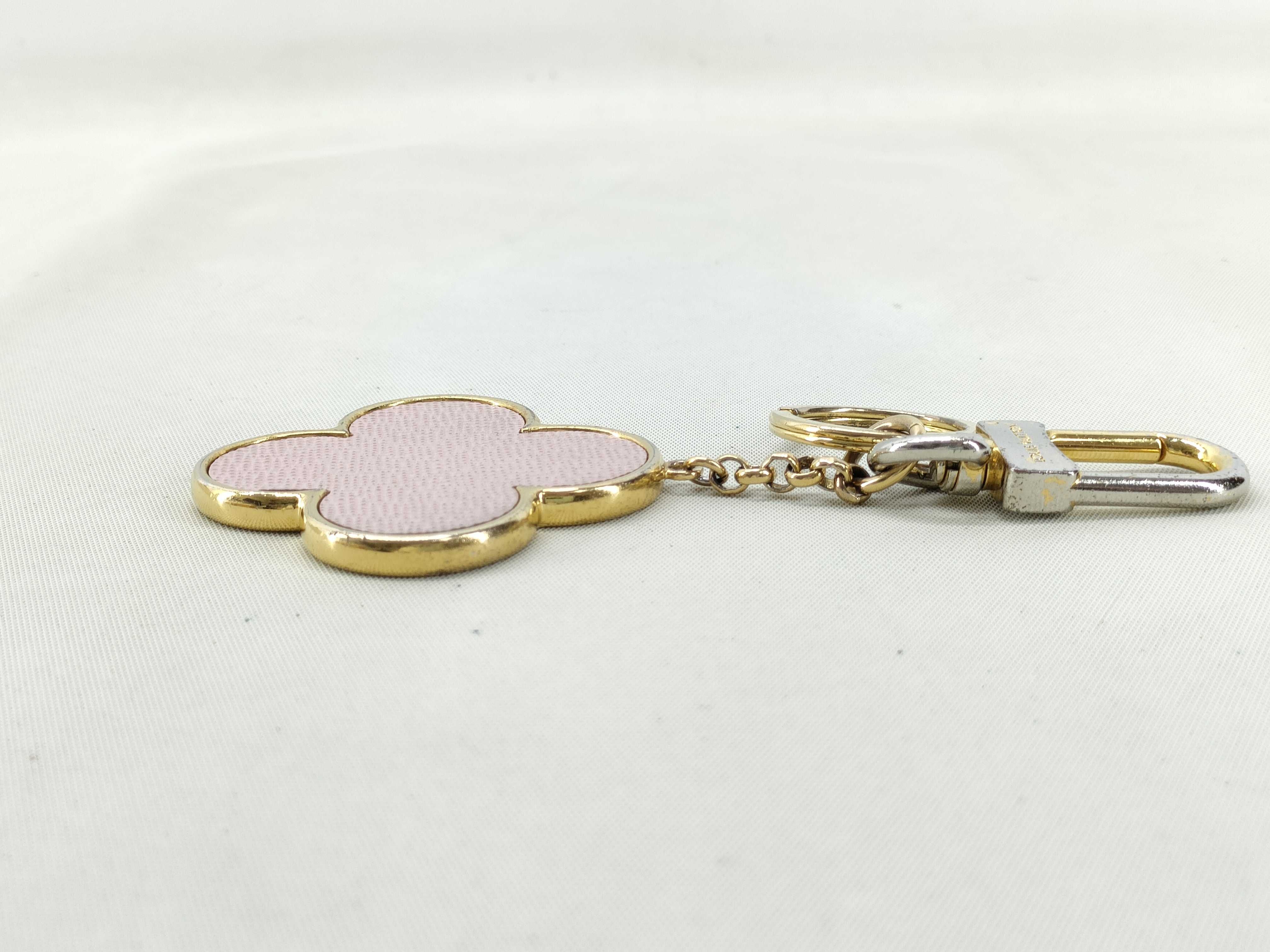 Charm Keyring M69406 Key Case — view 3