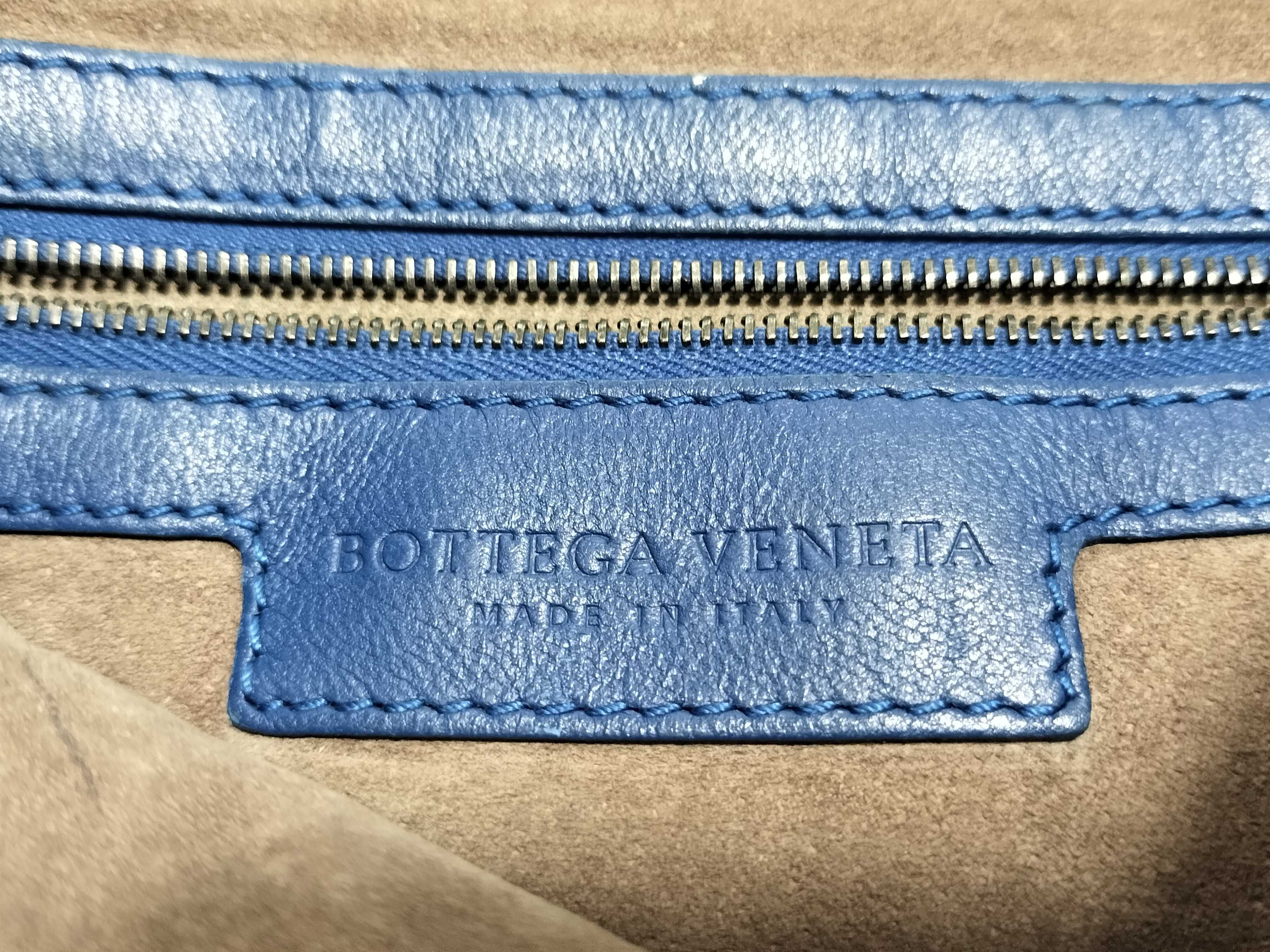Intrecciato PH - Intrecciato Hobo Bag Blue Leather Handbag — view 12