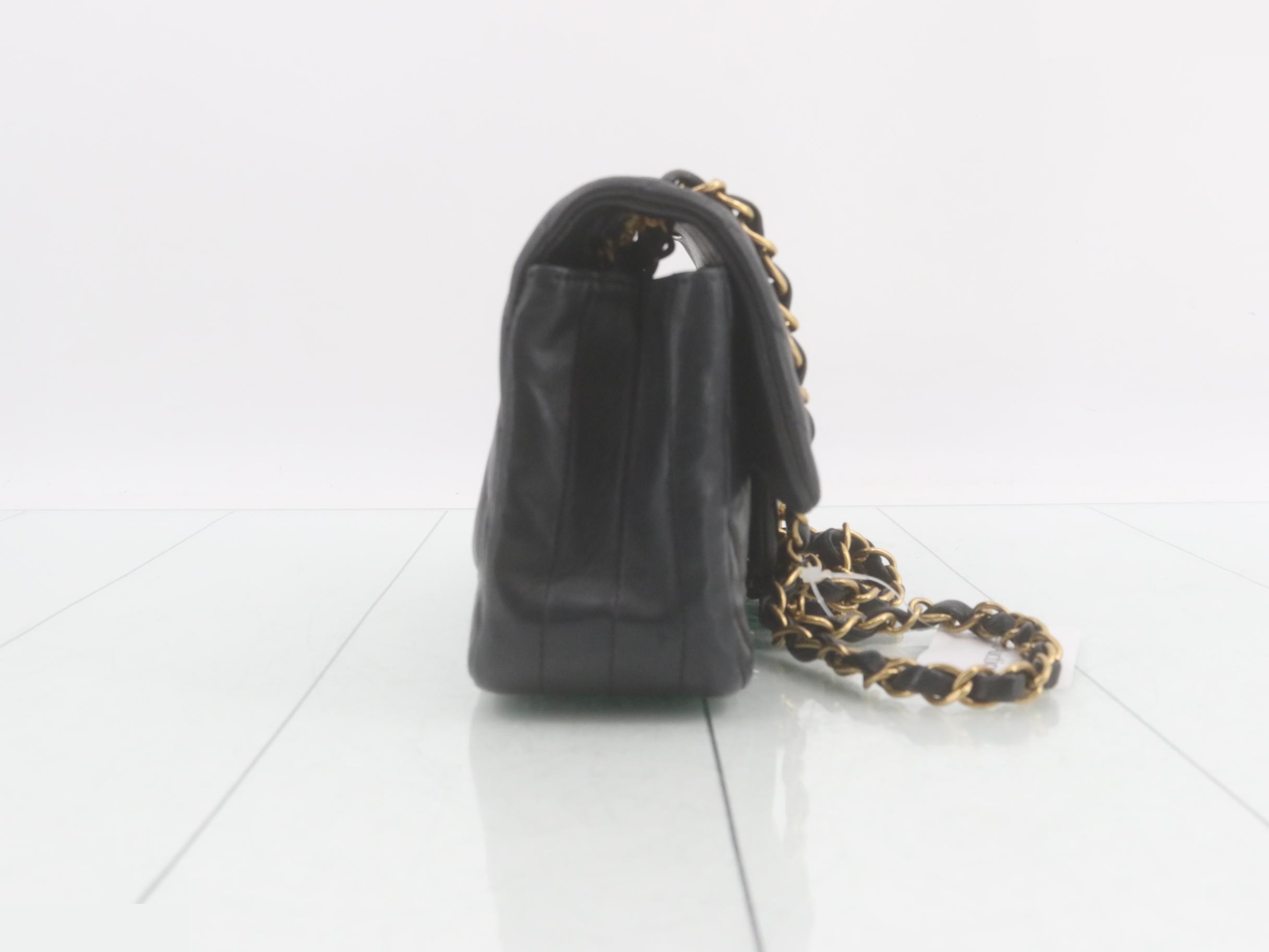 V-stitch lambskin Chanel chain shoulder bag — view 4