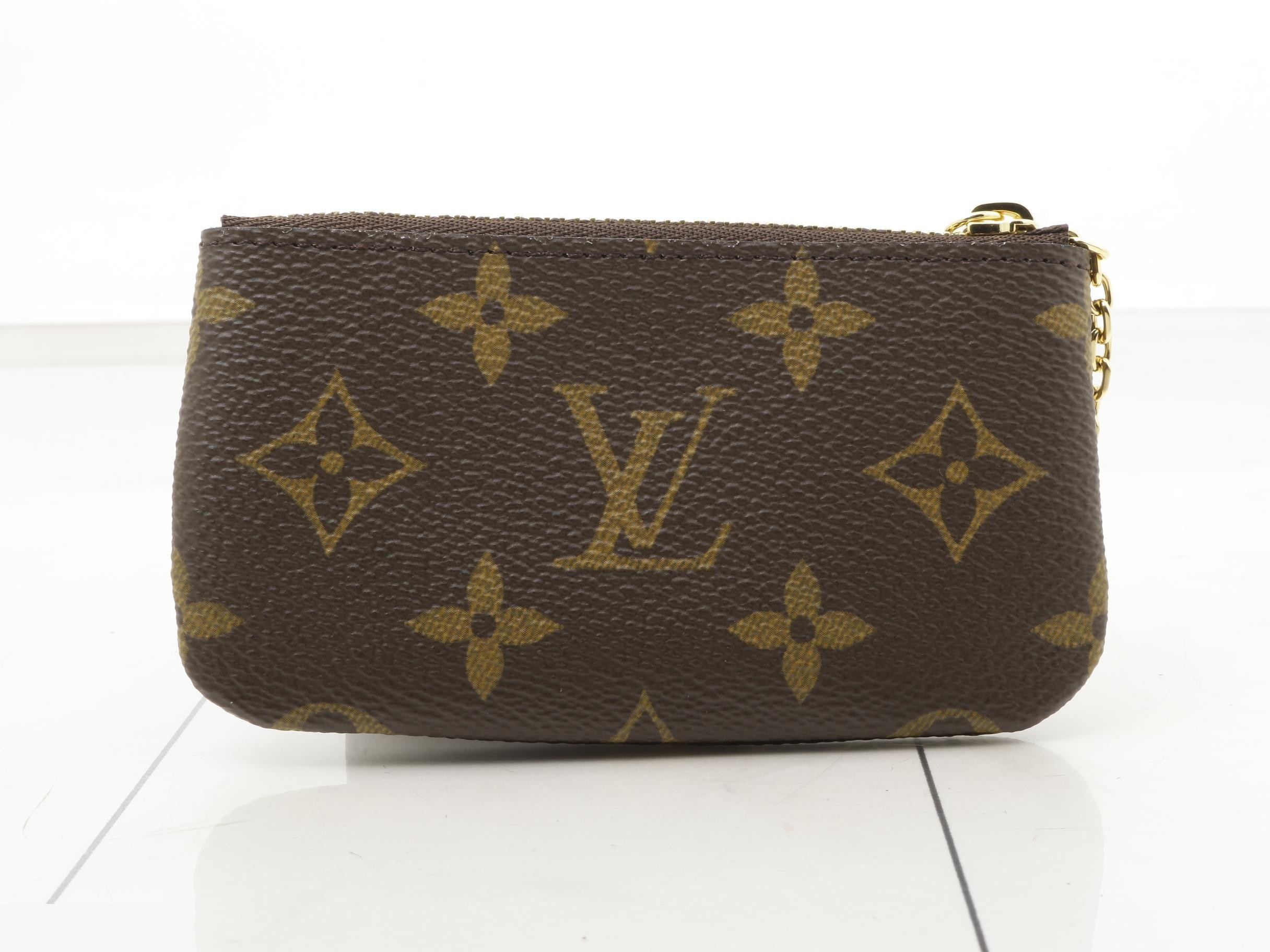 M62650 Monogram Pochette Cle Pouch Key Case Coin Case — view 2