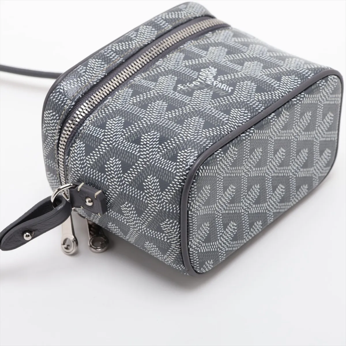 Muse Nano Vanity PVC x Leather 2-Way Vanity Bag, Gray — view 4