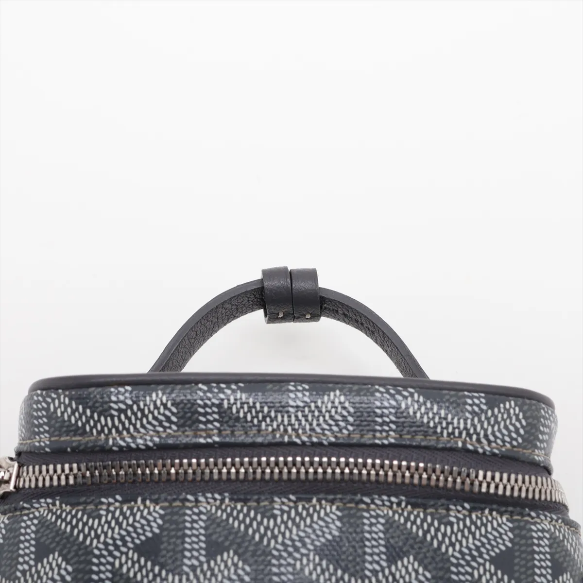 Muse Nano Vanity PVC x Leather 2-Way Vanity Bag, Gray — view 6