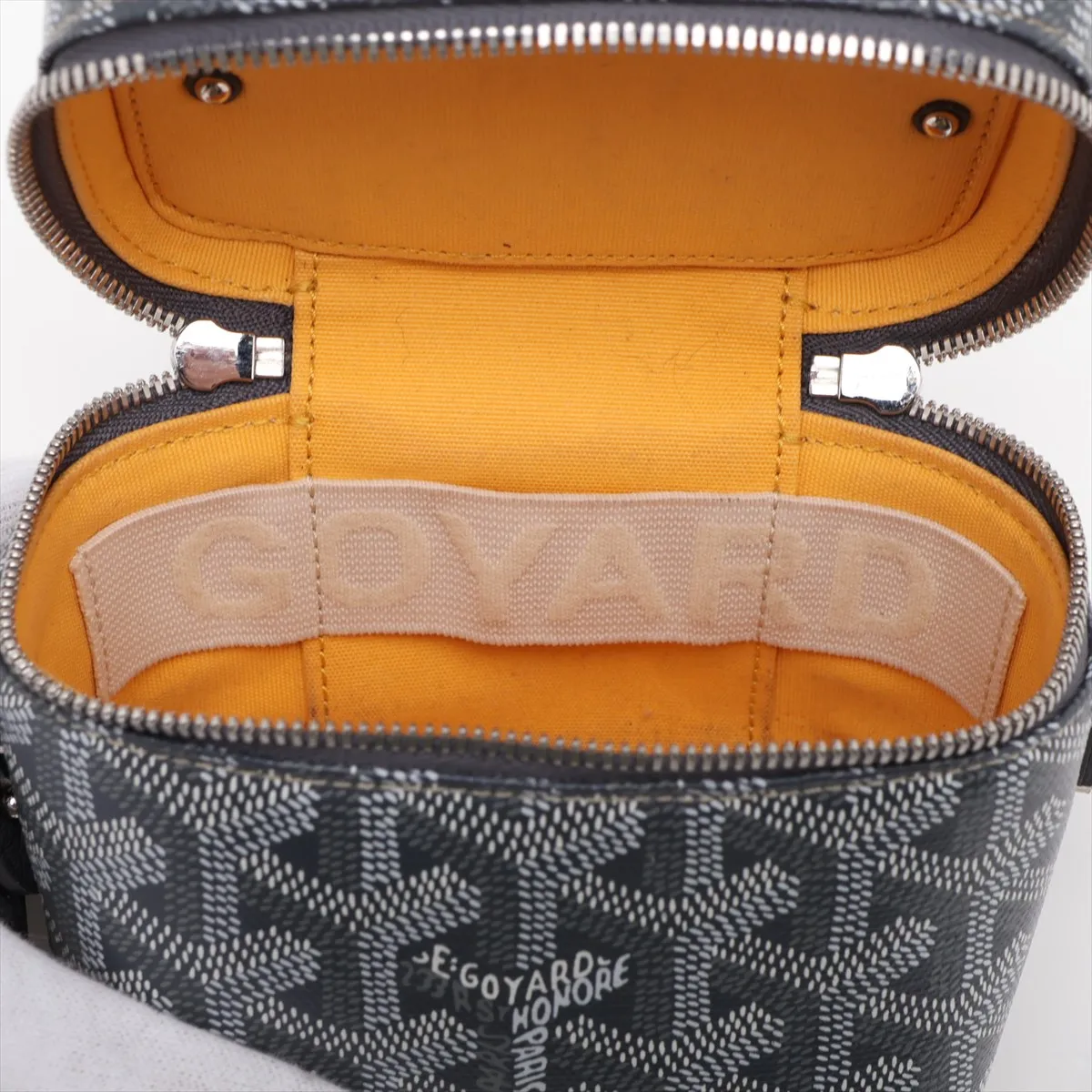 Muse Nano Vanity PVC x Leather 2-Way Vanity Bag, Gray — view 9