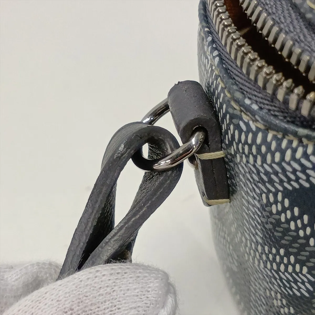 Muse Nano Vanity PVC x Leather 2-Way Vanity Bag, Gray — view 10