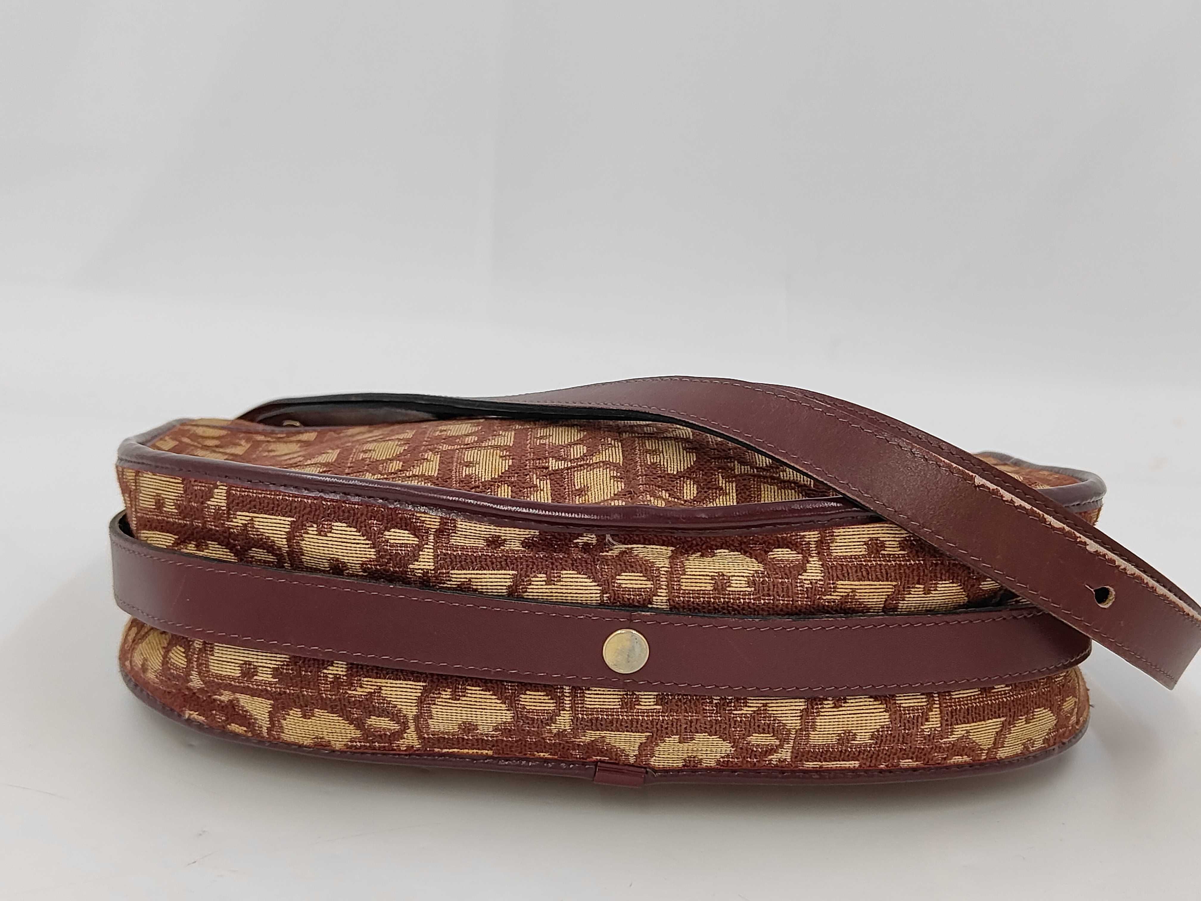 Trotter Shoulder Bag, minor stains on the exterior. — view 4