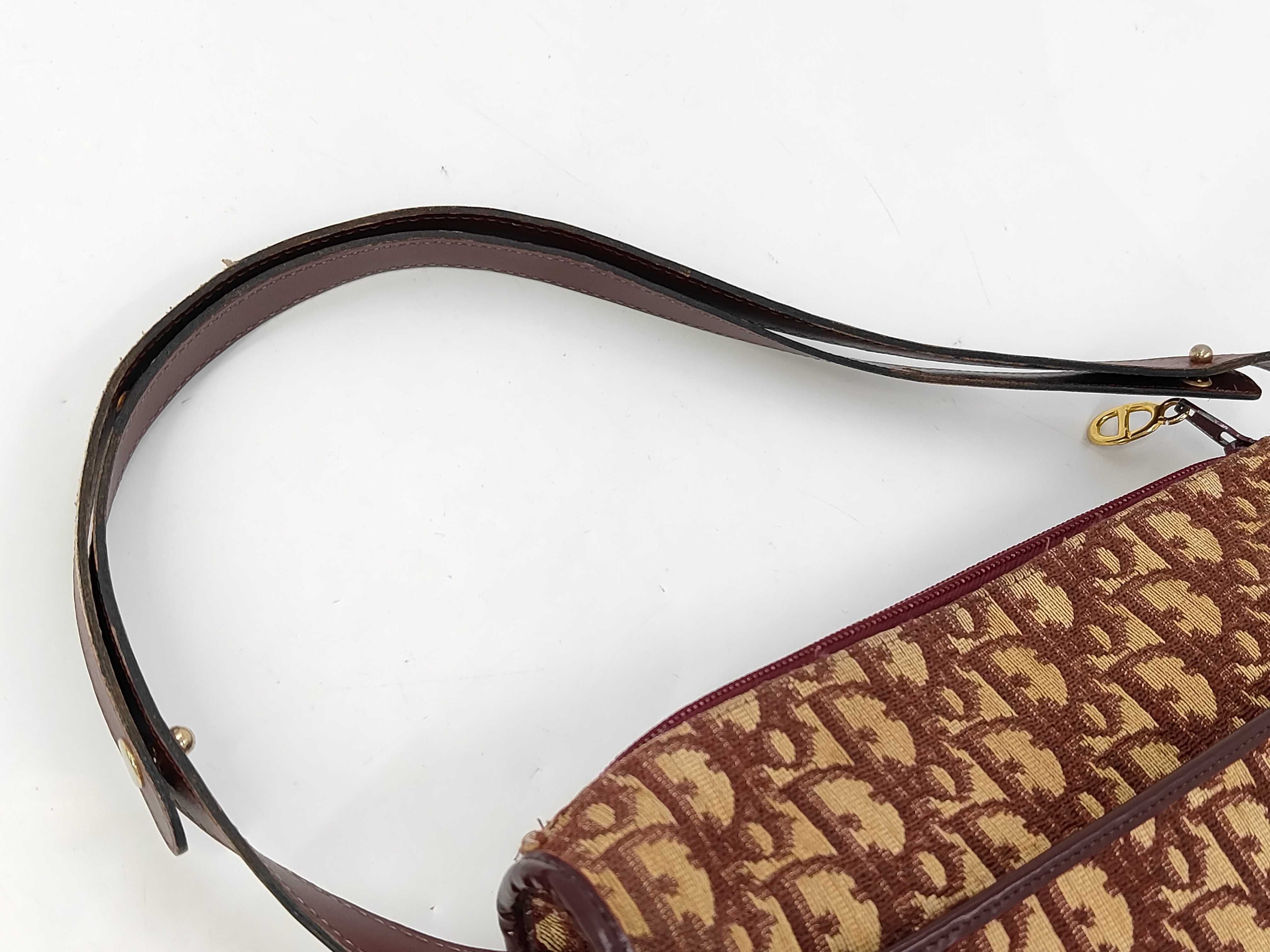 Trotter Shoulder Bag, minor stains on the exterior. — view 5