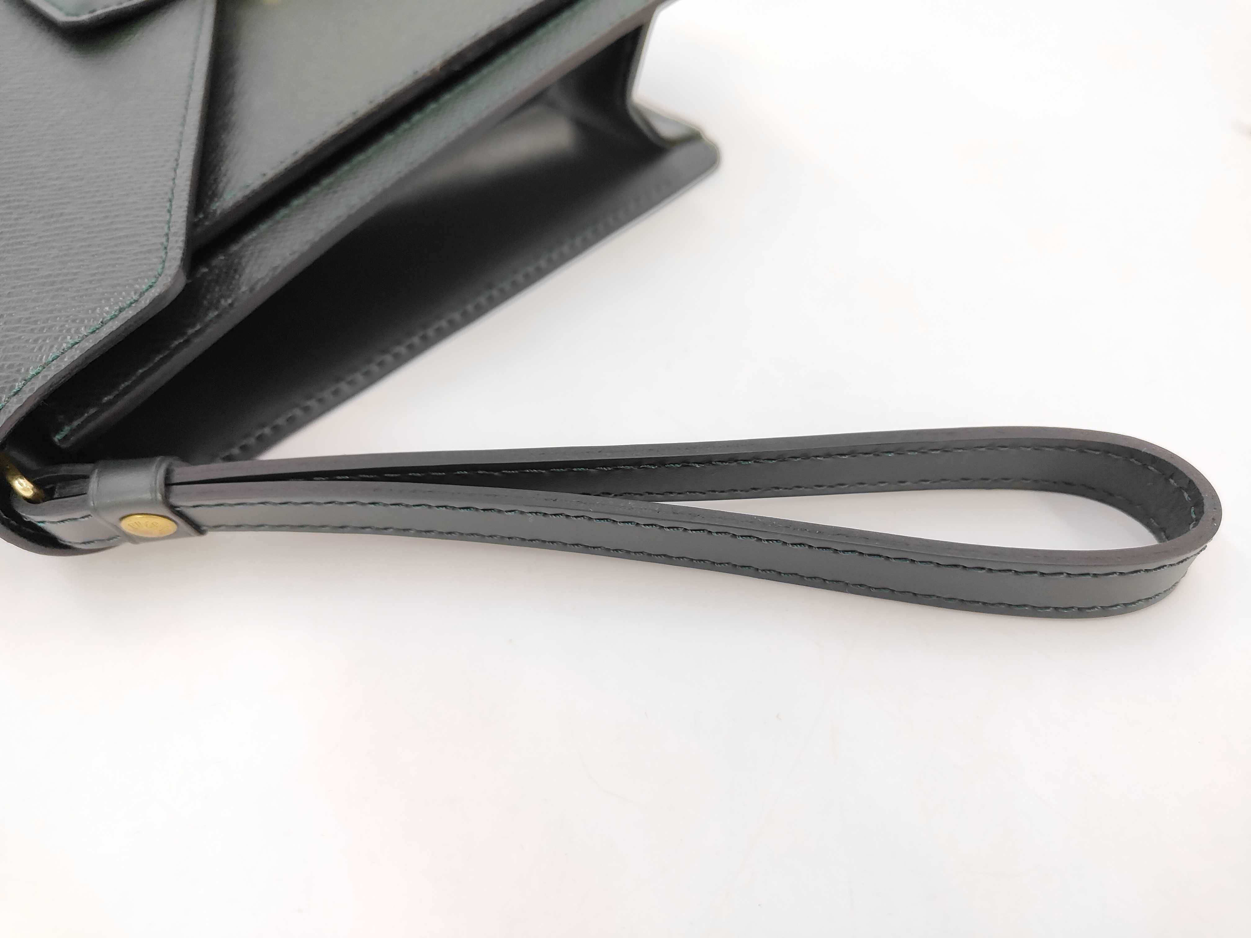 Taiga Leather Second Bag (Green) — view 3