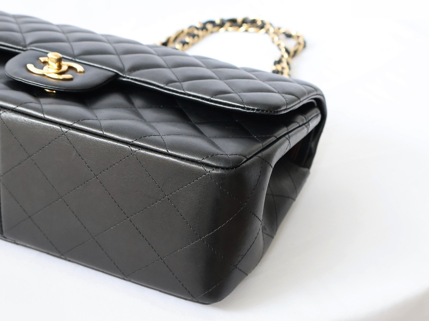 Large Matelassé 30 Lambskin Double Flap Double Chain Shoulder Bag, Black — view 4