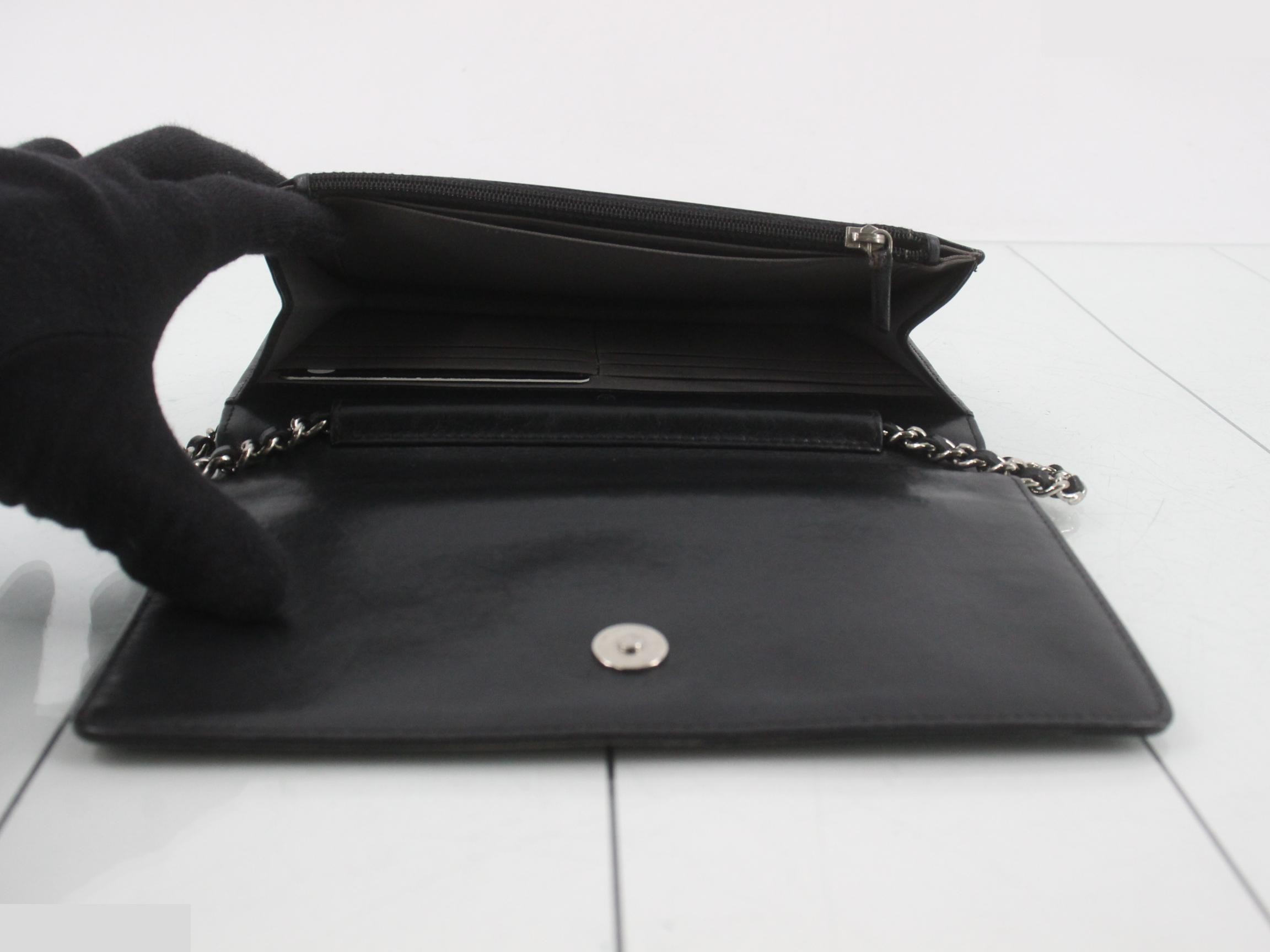 Coco Mark Studded Chain Shoulder Wallet — view 4