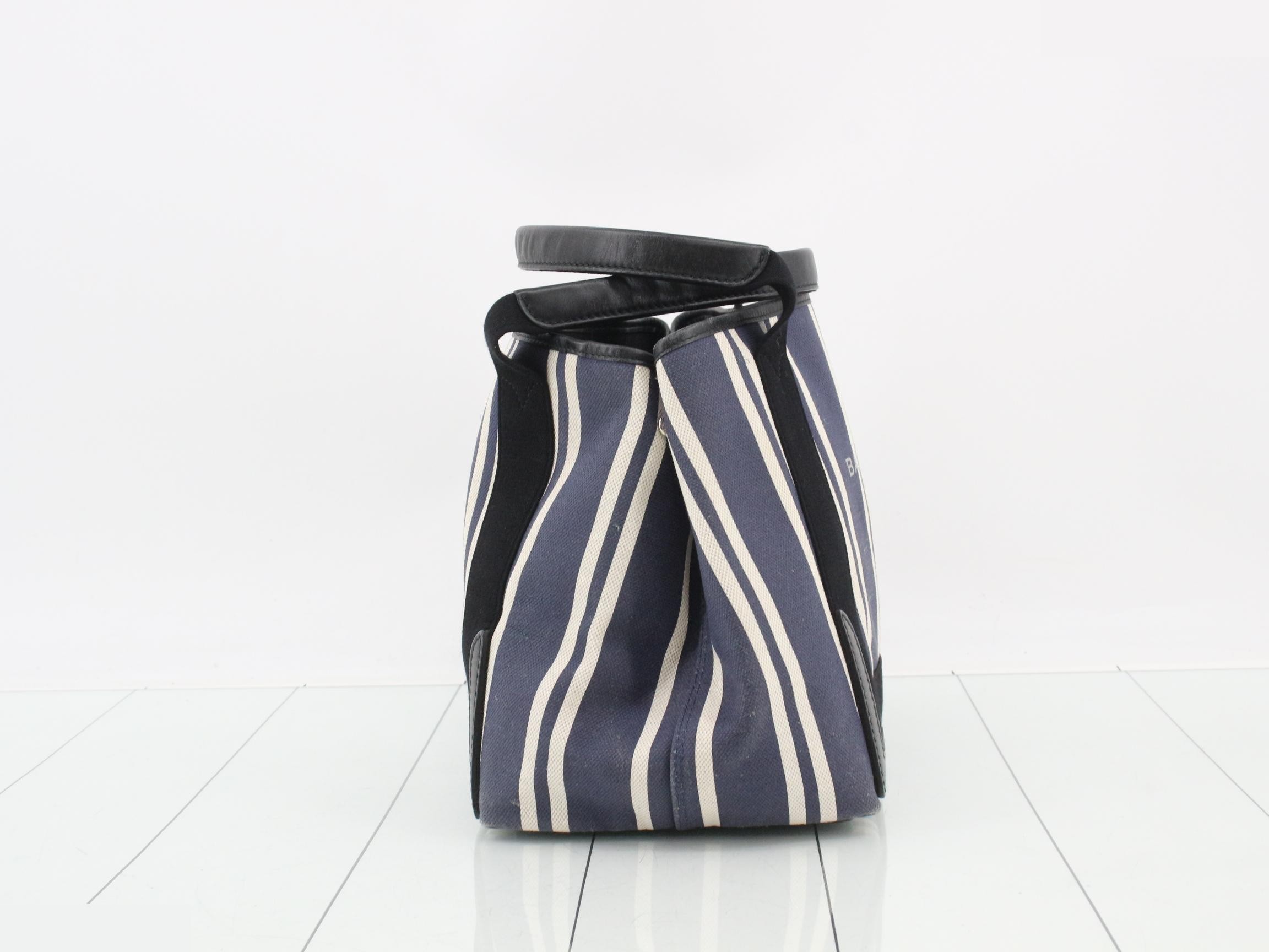 Ｃｌａｓｓｉｃ（Ｂａｇ）・Ｈａｎｄｂａｇ — view 4