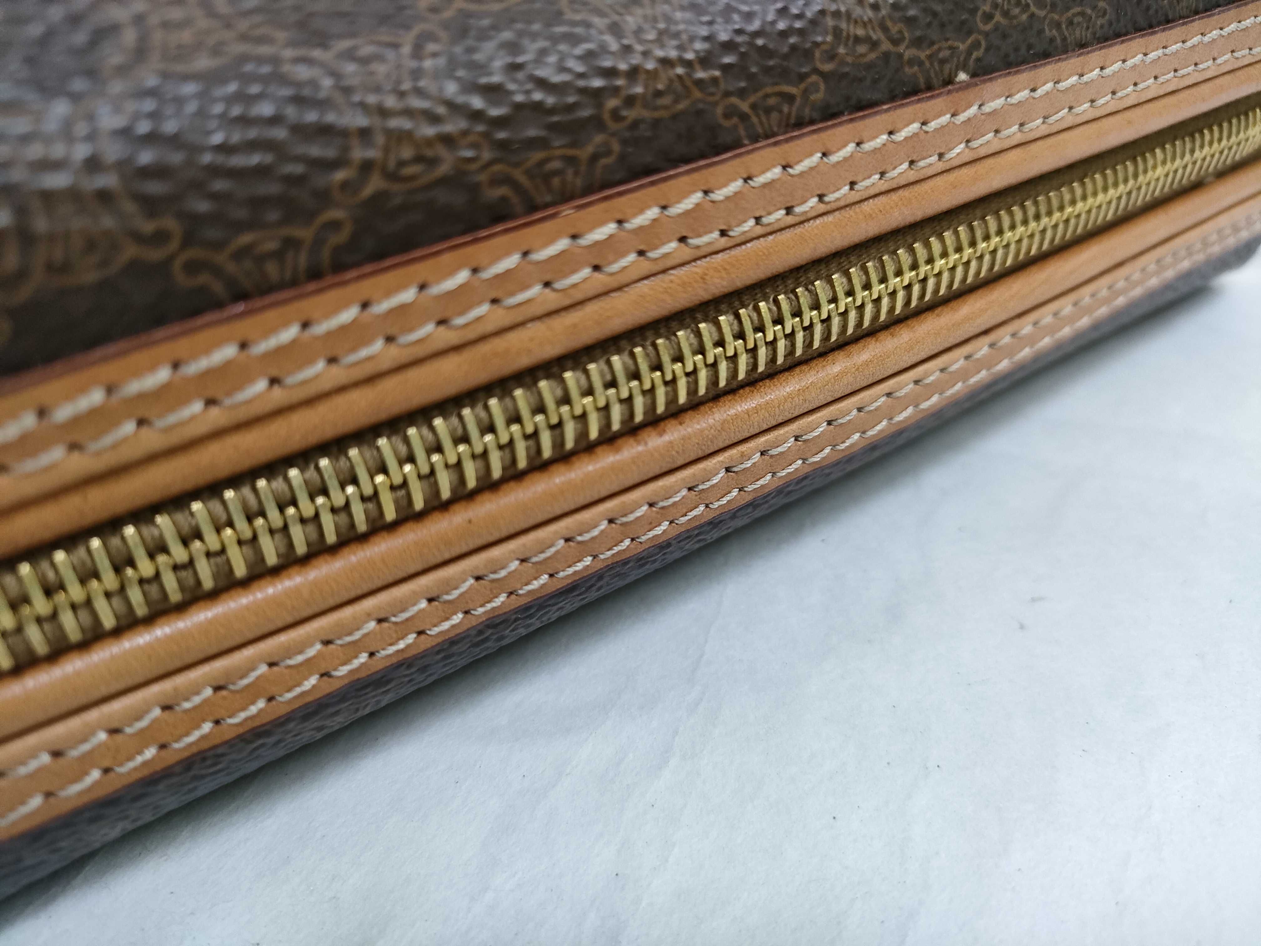 pouch — view 5