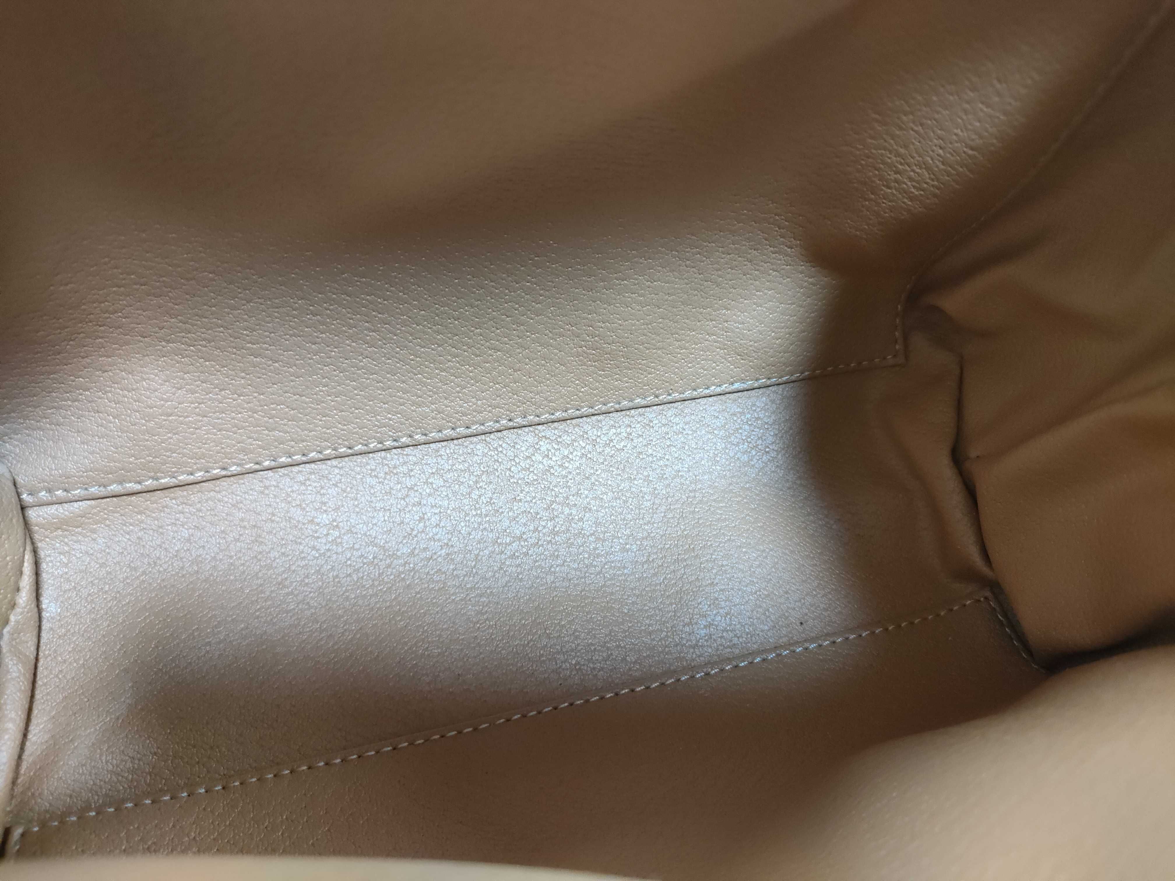 pouch — view 7