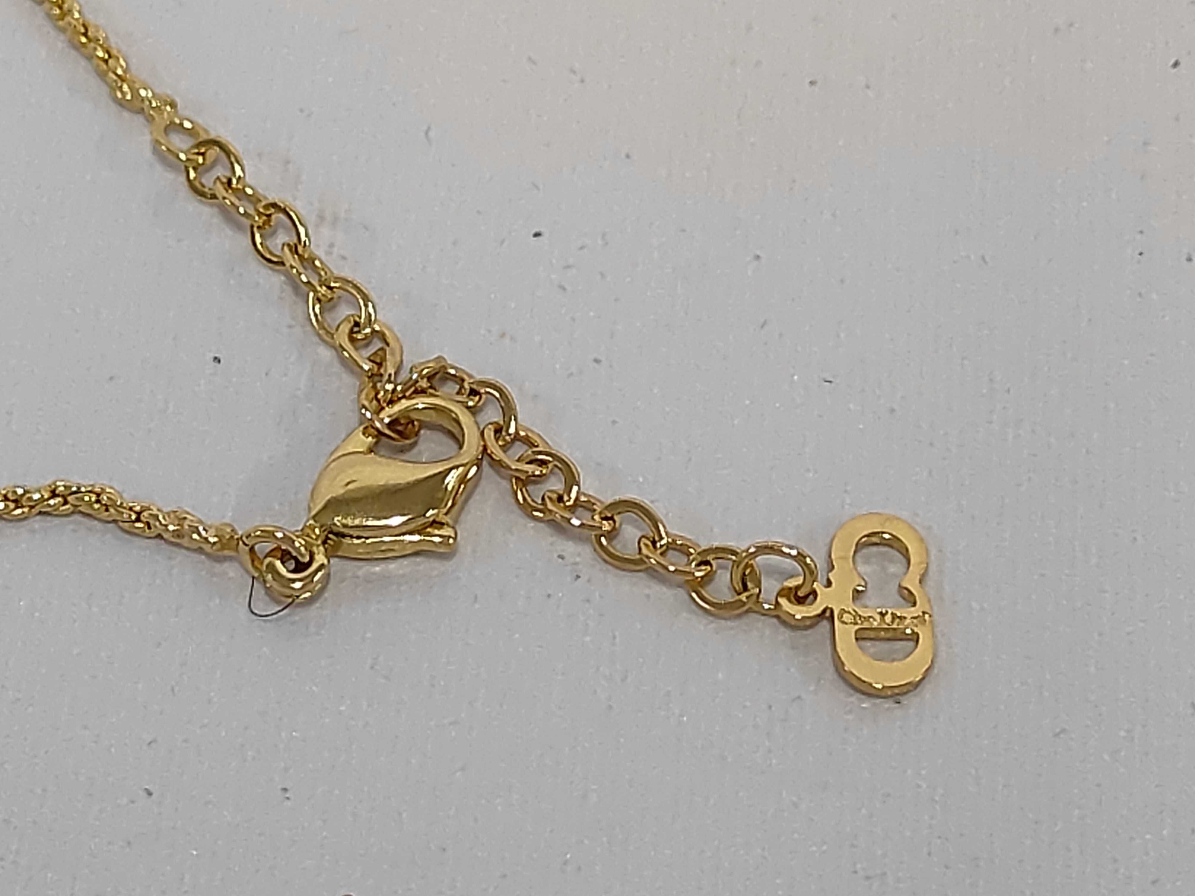 Logo Circle Rope Twist Chain Gold Necklace — view 4