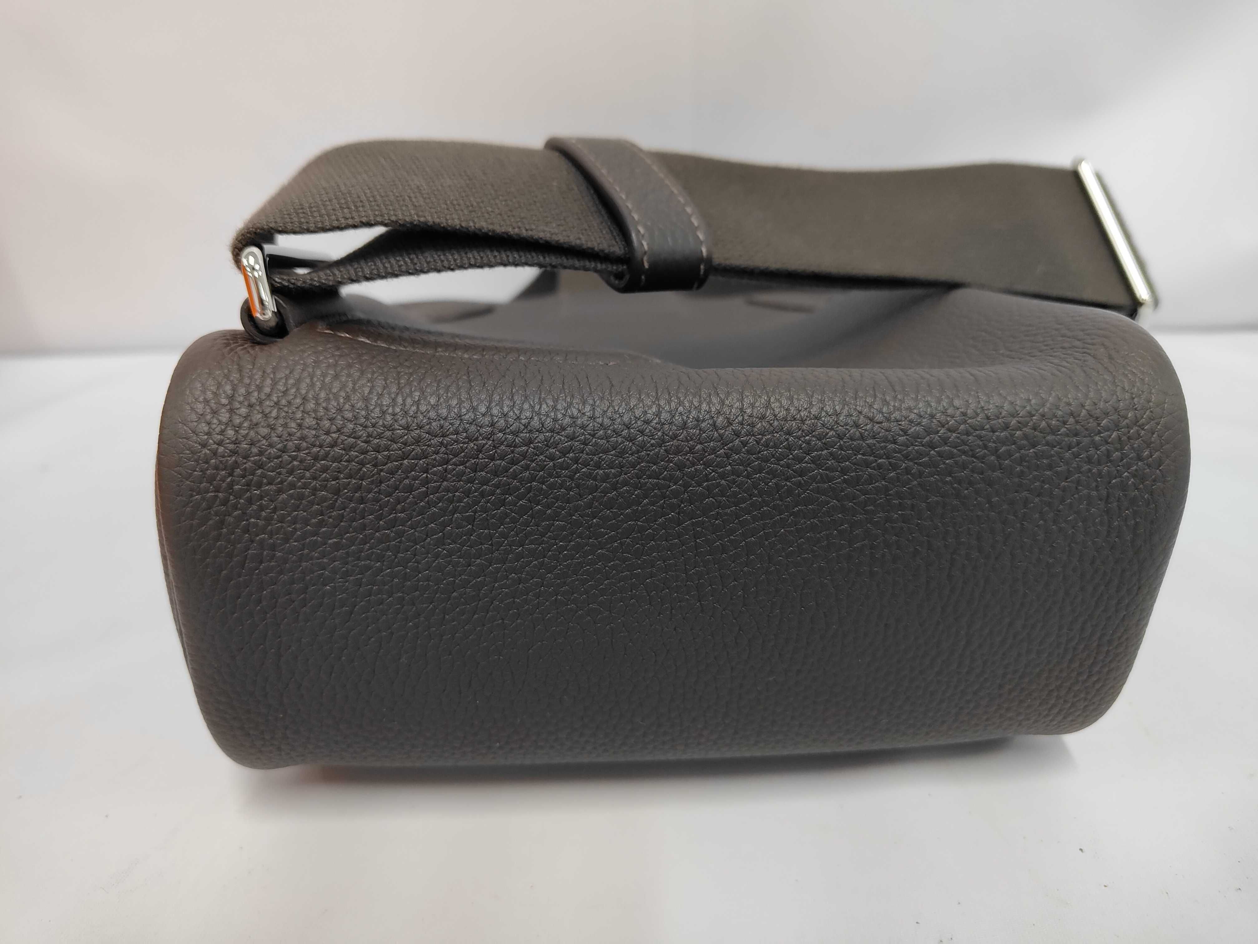 Kelly Accad PM Access Bevelle Togo Leather Silver Hardware G Stamp Shoulder Bag — view 3