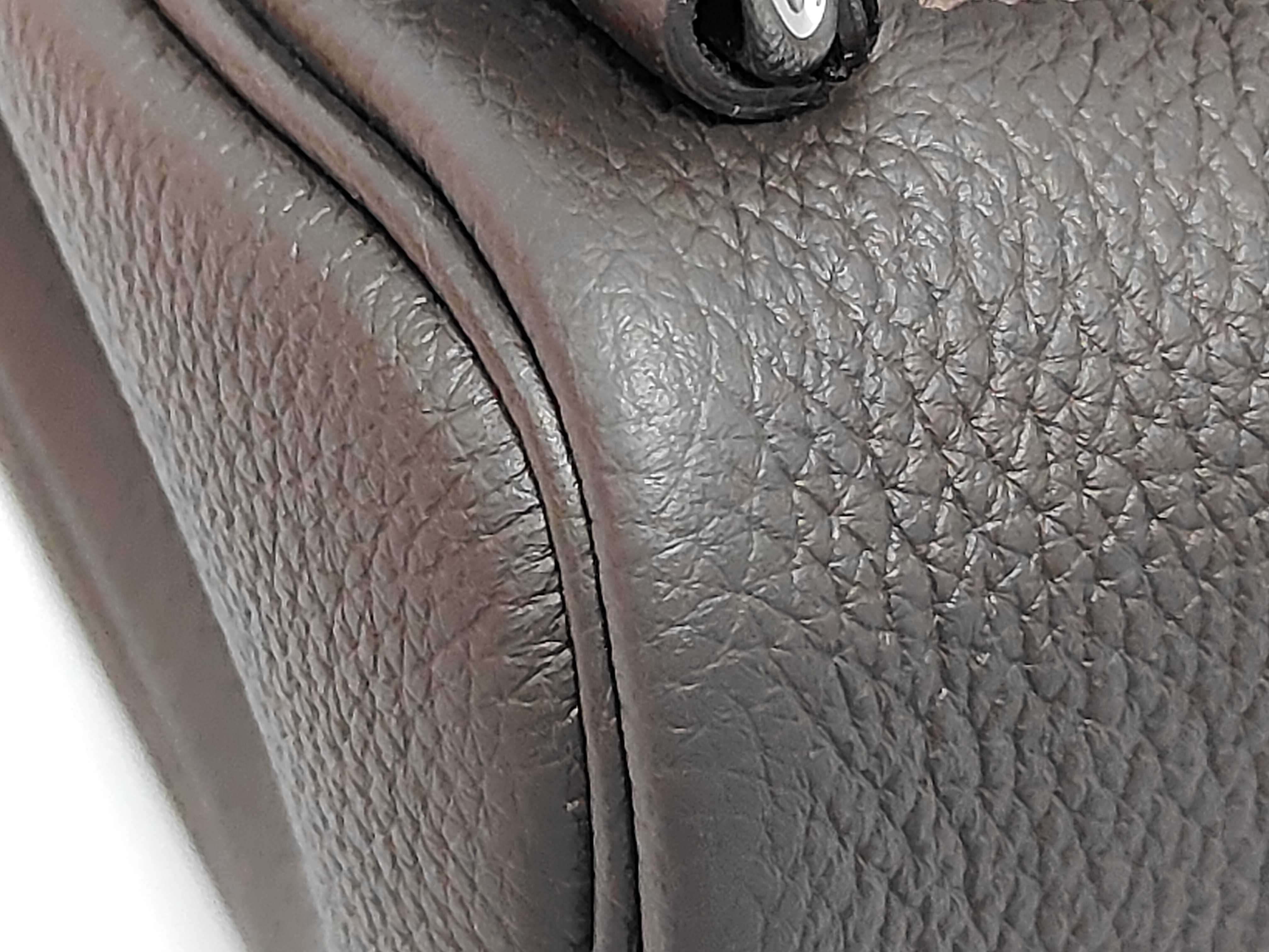 Kelly Accad PM Access Bevelle Togo Leather Silver Hardware G Stamp Shoulder Bag — view 4