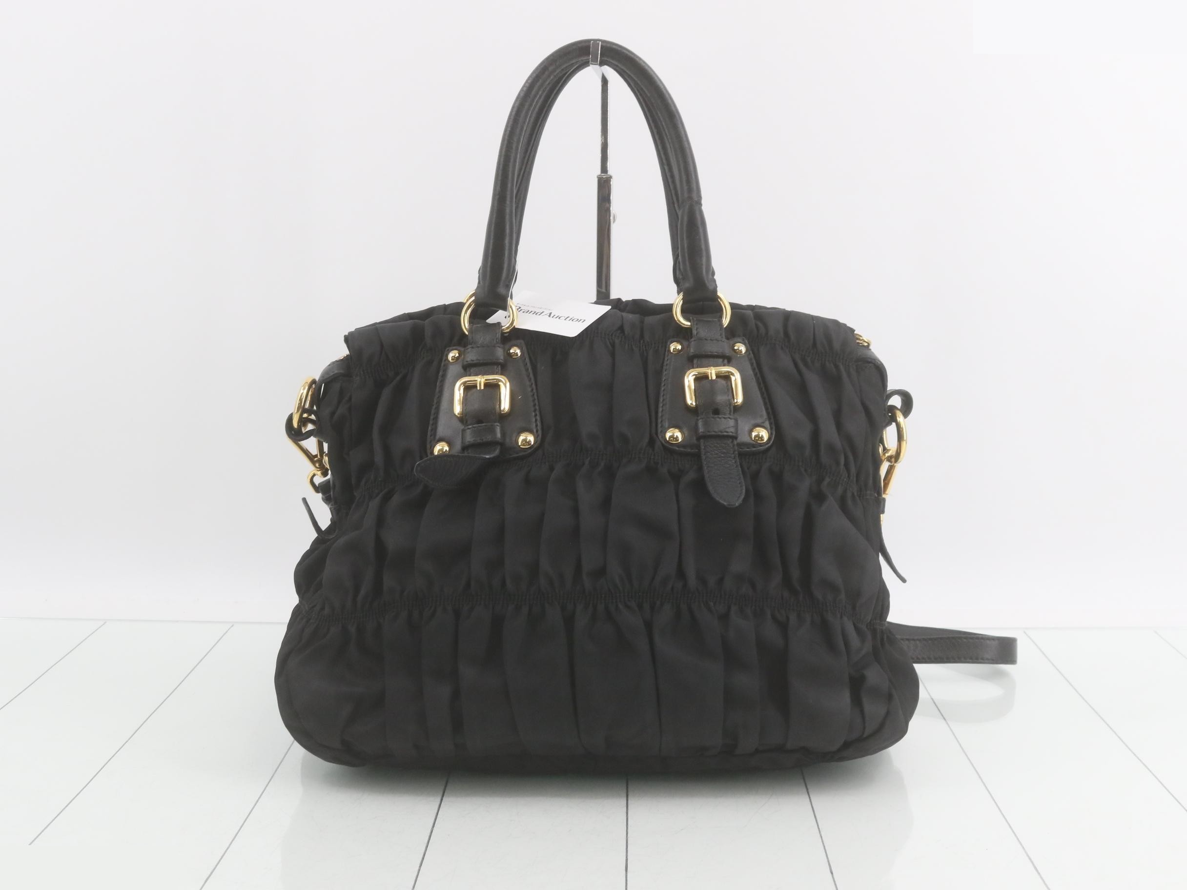 BN1336 Tessuto Gaufre Shoulder Bag — view 2